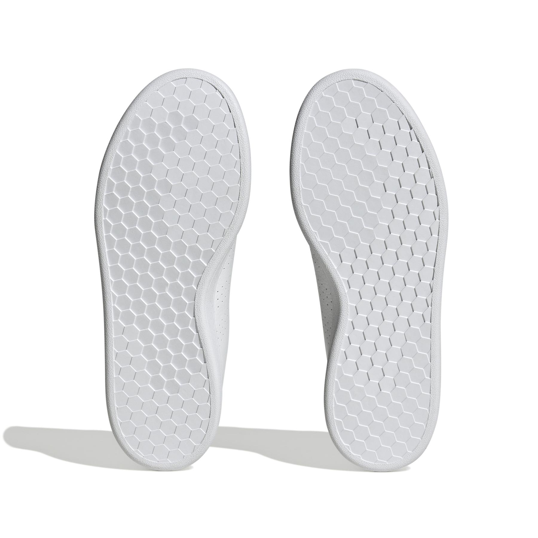 product/a/d/adidas_hr0319_4_footwear_photography_bottom_view_white_000.jpg