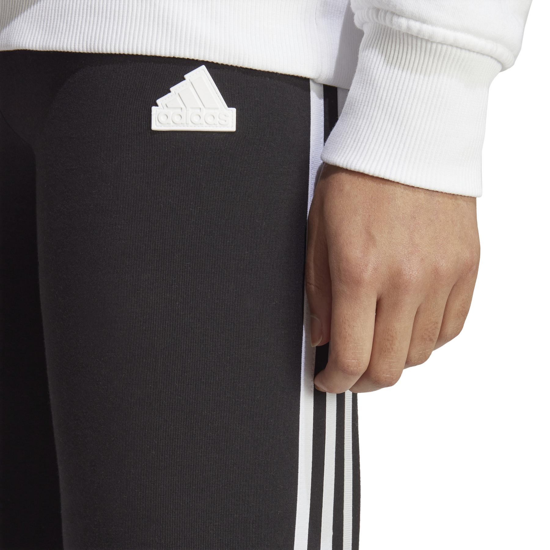 a/d/adidas_ht4713_7_apparel_on_model_detail_view_1_white_xo.jpg