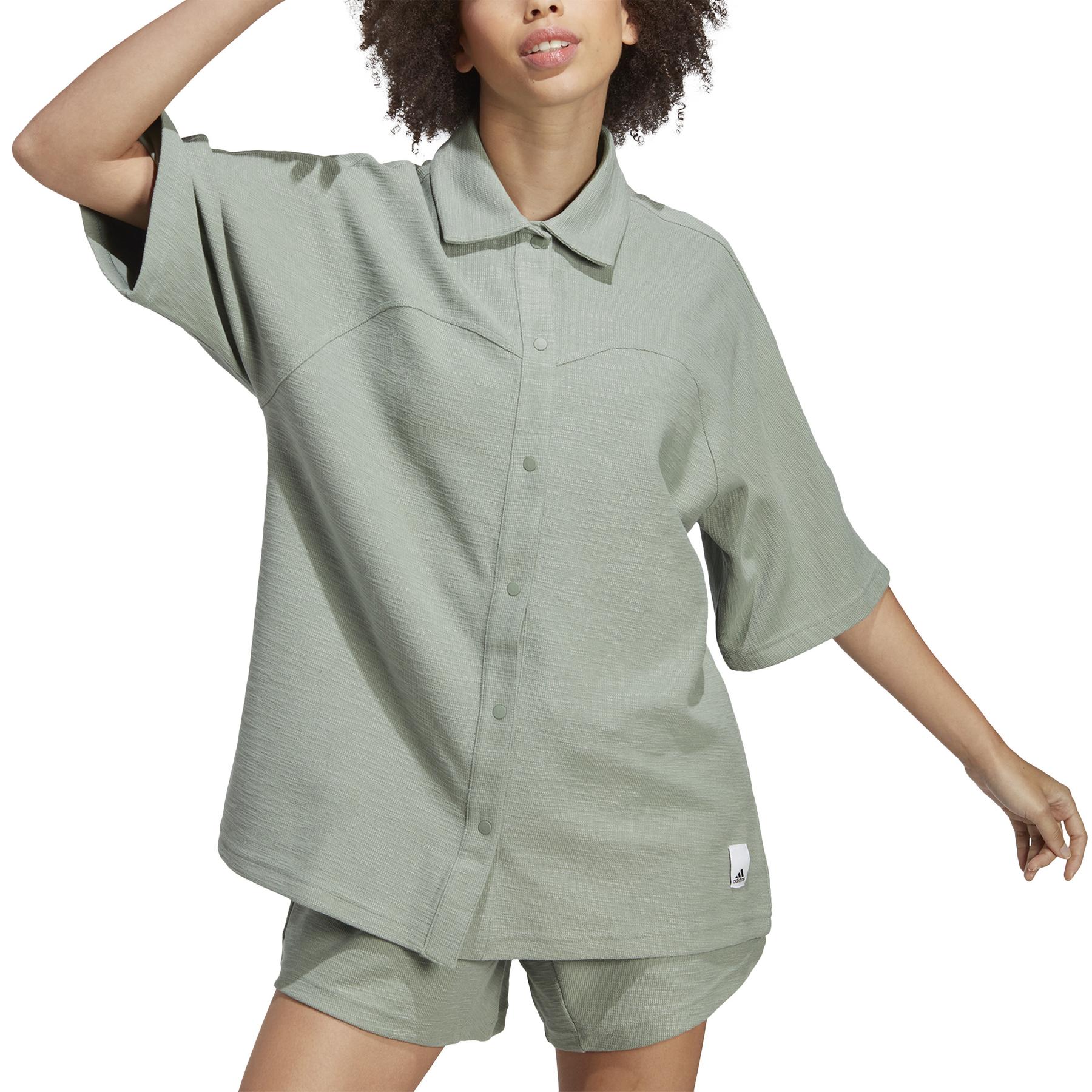 a/d/adidas_hz4394_4_apparel_on_model_front_view_white.jpg