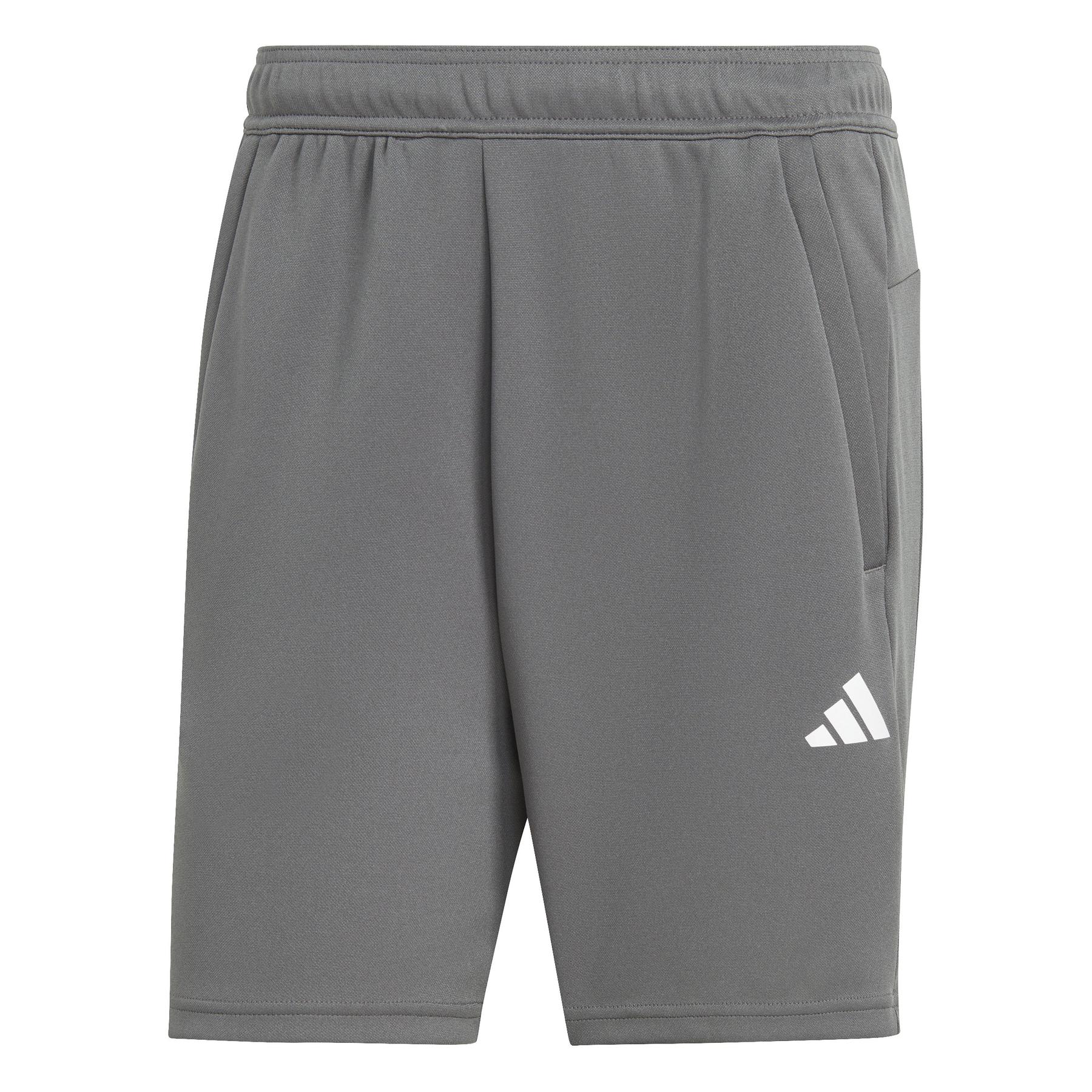 a/d/adidas_ia3902_1_apparel_photography_front_view_white.jpg