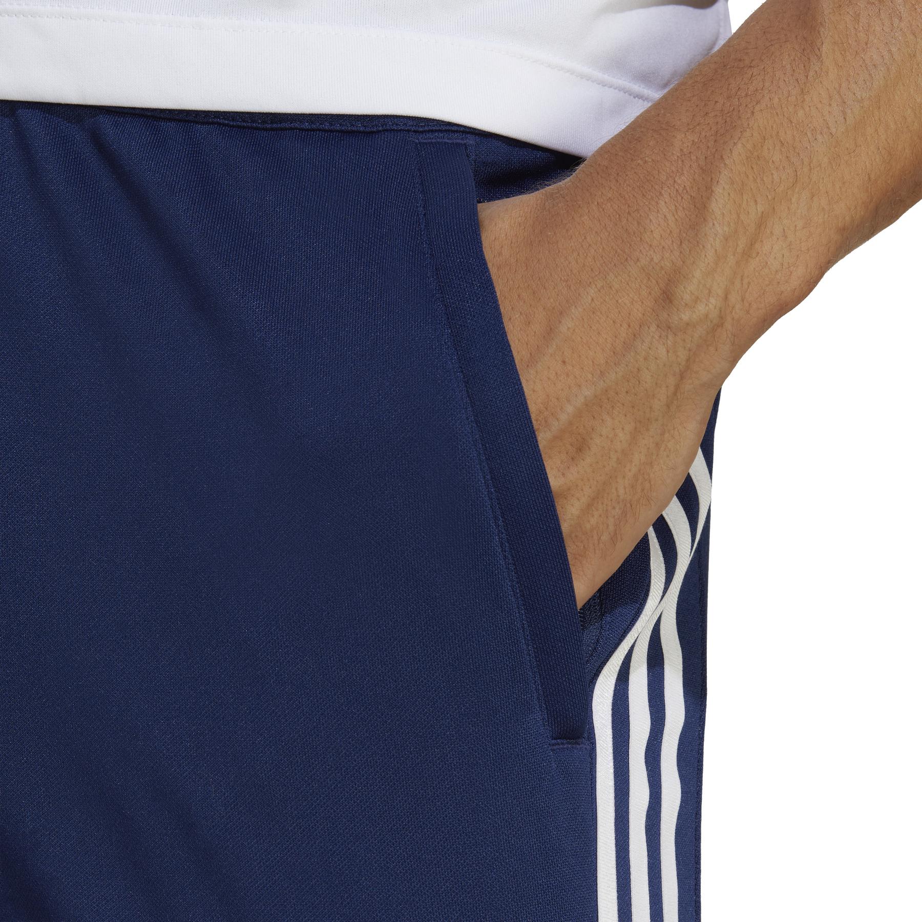 a/d/adidas_ib8169_6_apparel_on_model_detail_view_1_white.jpg