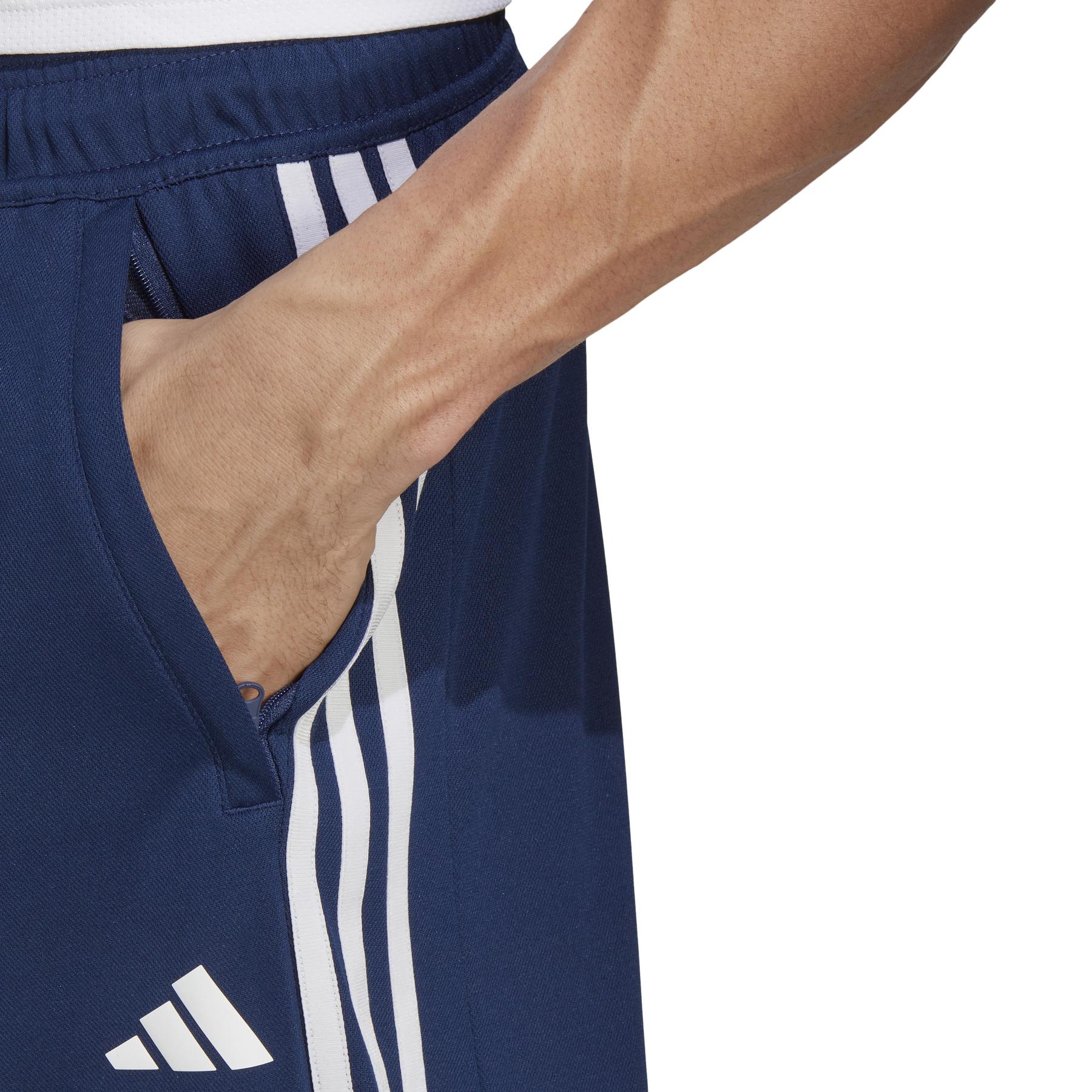 a/d/adidas_ib8246_6_apparel_on_model_detail_view_1_white.jpg