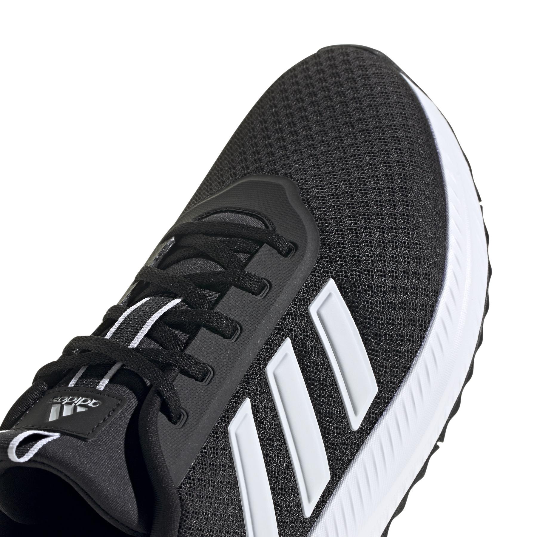 product/a/d/adidas_id0468_10_footwear_photography_detail_view_3_white-nw052424.jpg