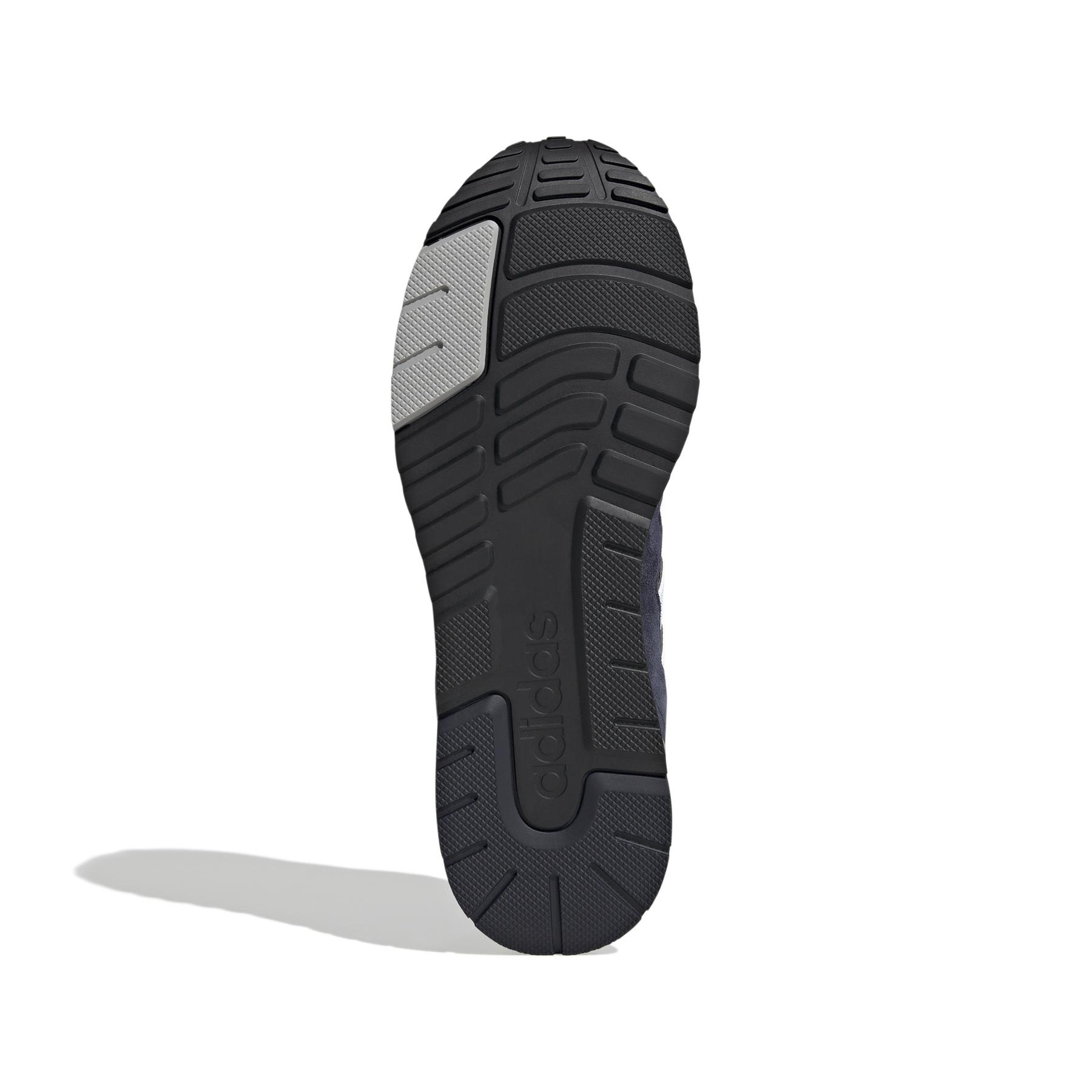 a/d/adidas_id1261_4_footwear_photography_bottom_view_white.jpg