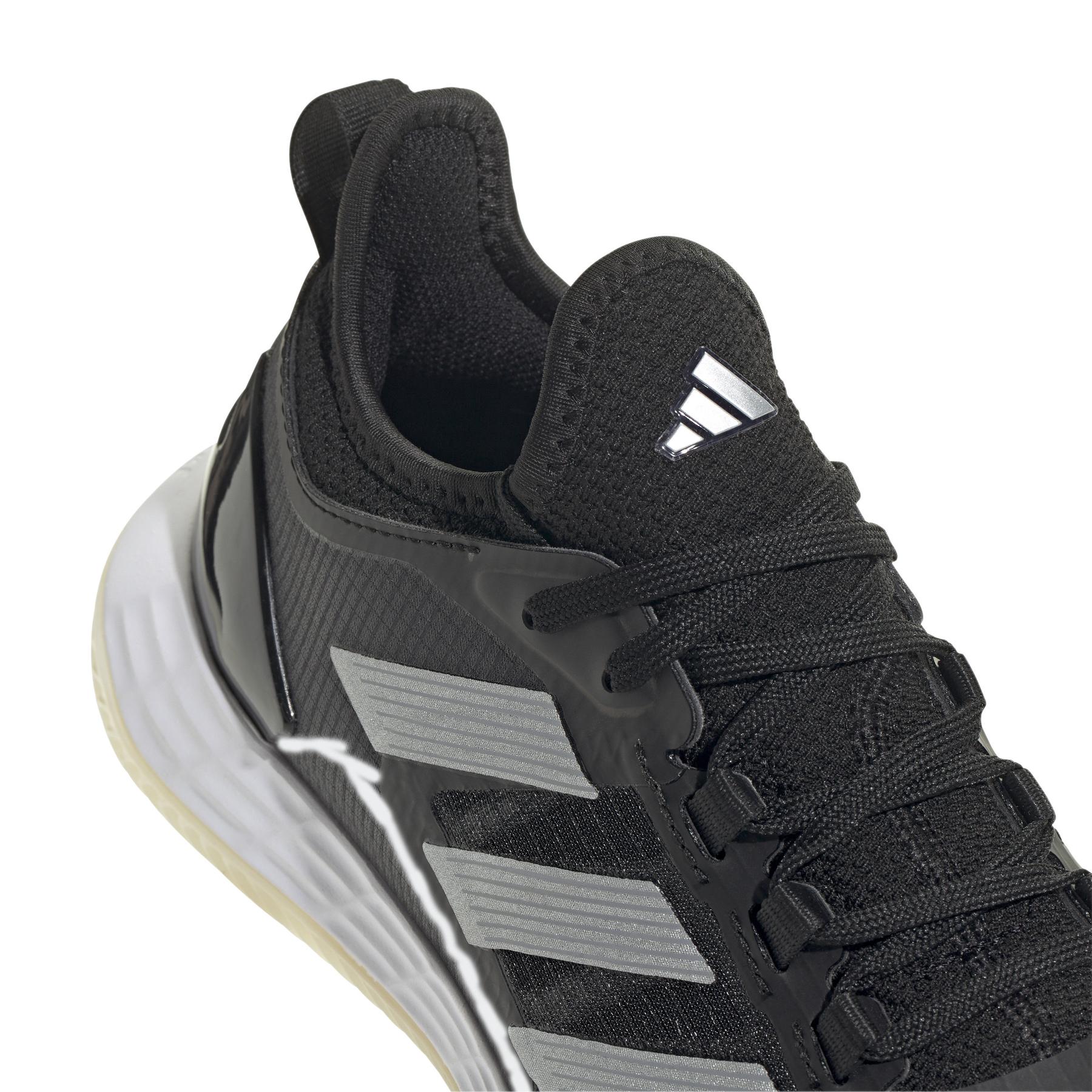 a/d/adidas_id1571_8_footwear_photography_detail_view_1_white.jpg
