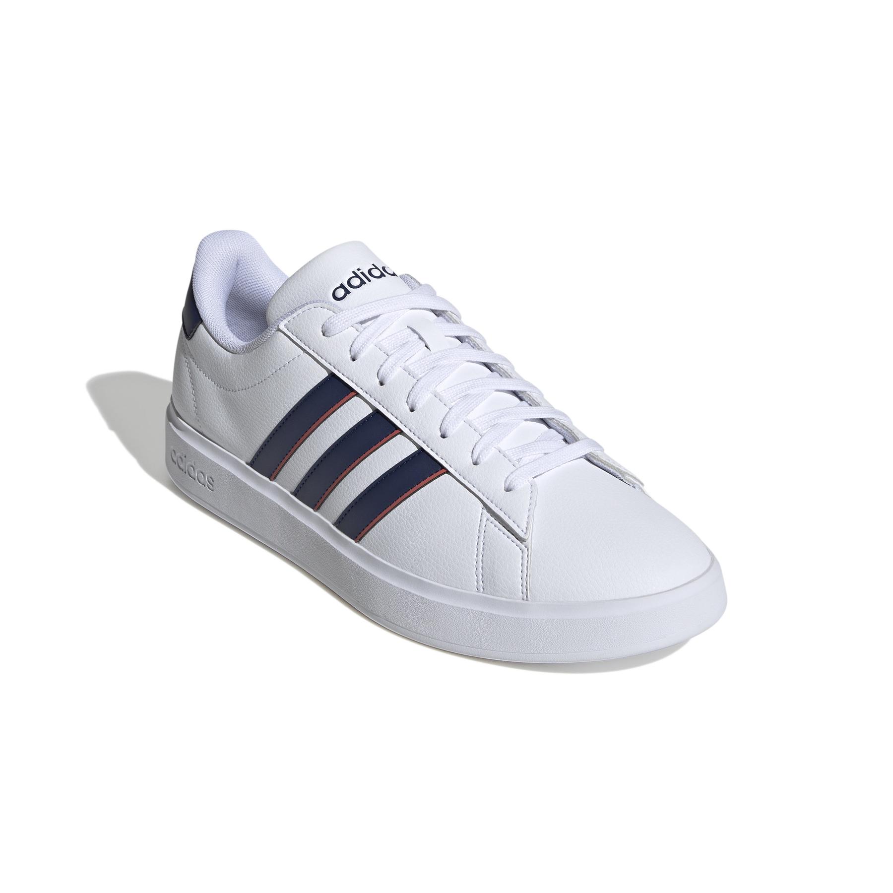 a/d/adidas_id2947_6_footwear_photography_front_lateral_top_view_white.jpg