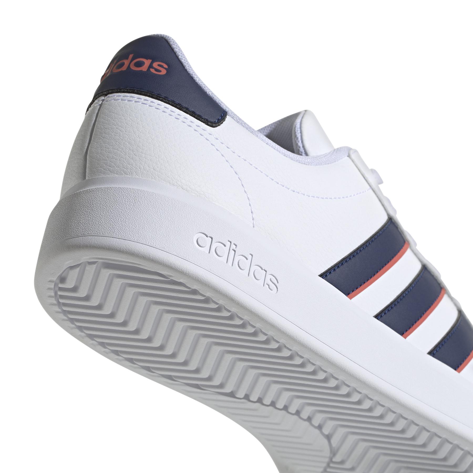 a/d/adidas_id2947_9_footwear_photography_detail_view_2_white.jpg
