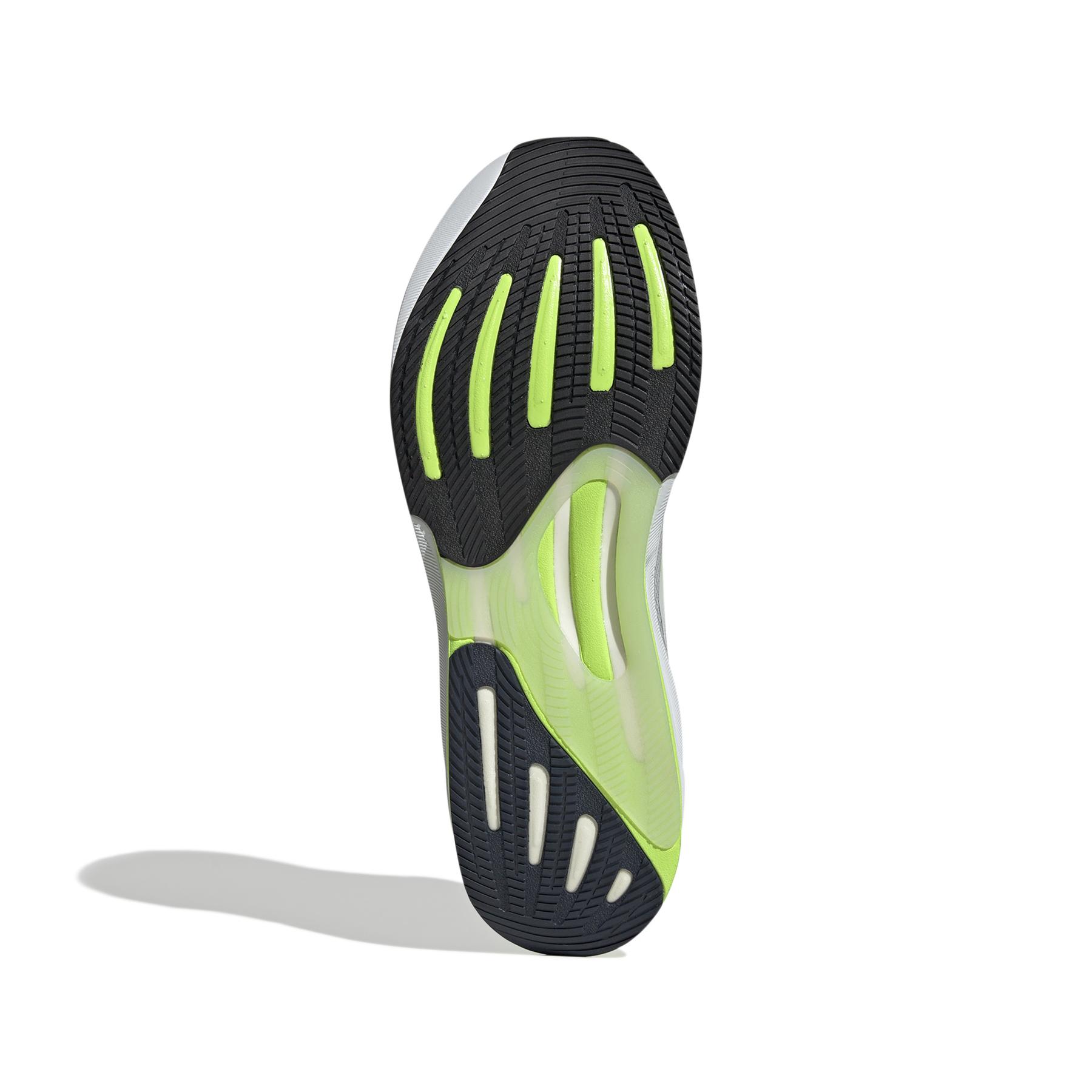 a/d/adidas_id3588_4_footwear_photography_bottom_view_white.jpg