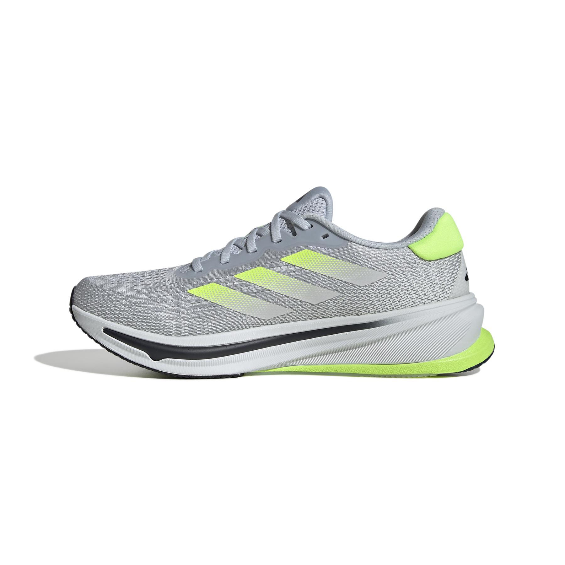 a/d/adidas_id3588_5_footwear_photography_side_medial_center_view_white.jpg