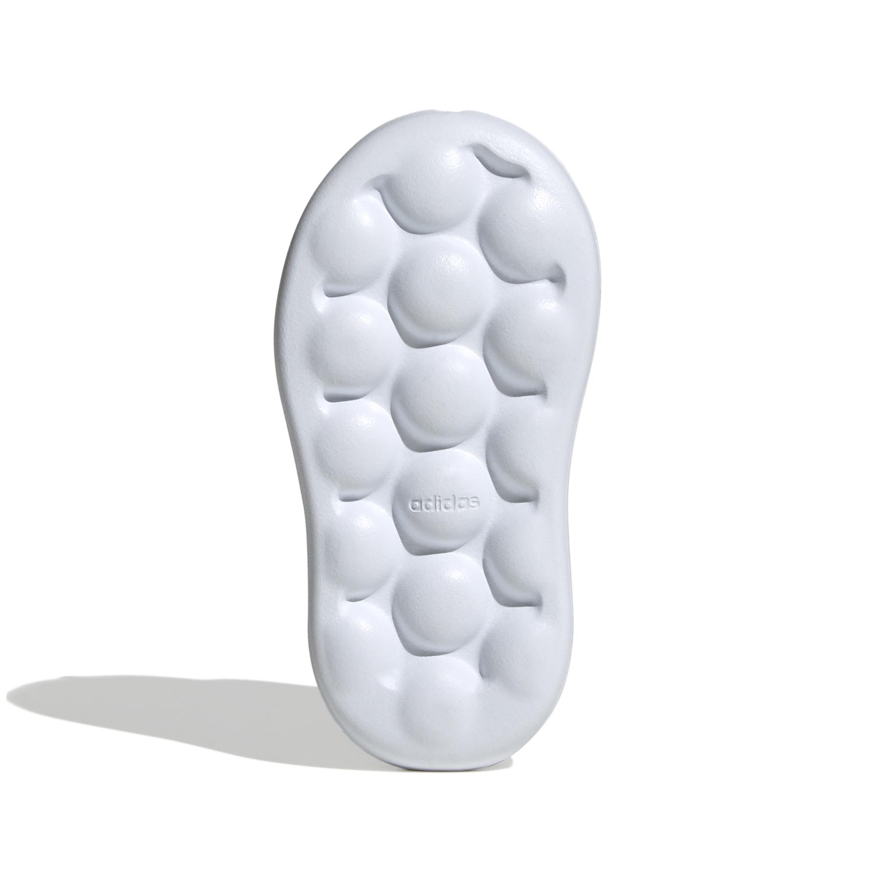 product/a/d/adidas_id5276_4_footwear_photography_bottom_view_white-nw052424.jpg