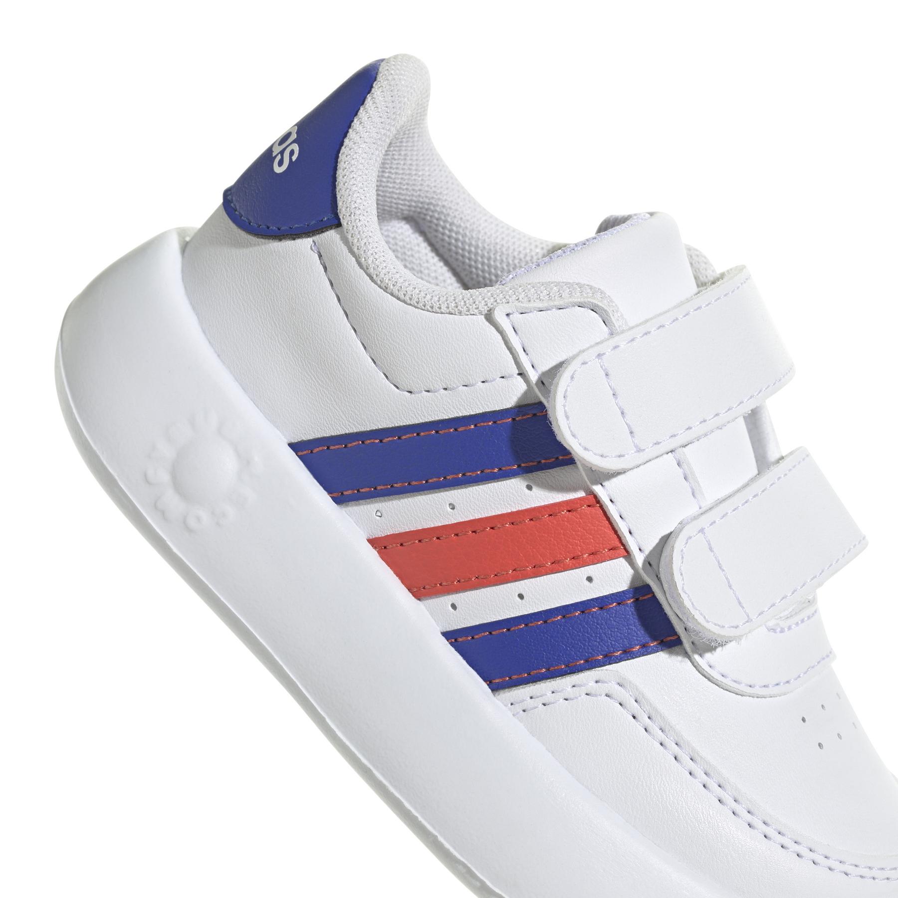 product/a/d/adidas_id5278_9_footwear_photography_detail_view_2_white-nw052424.jpg
