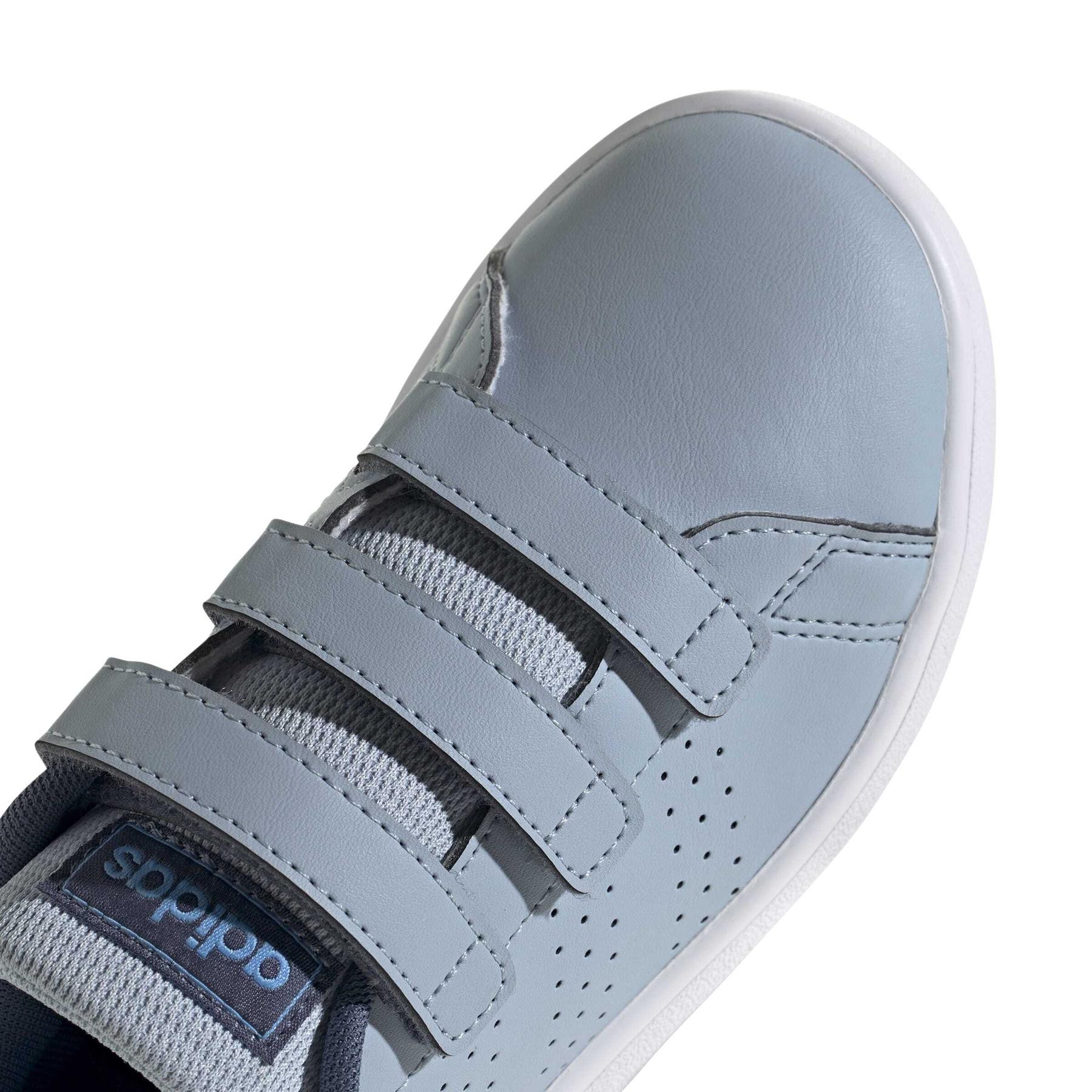 product/a/d/adidas_id5292_8_footwear_photography_detail_view_1_white-nw091625.jpg