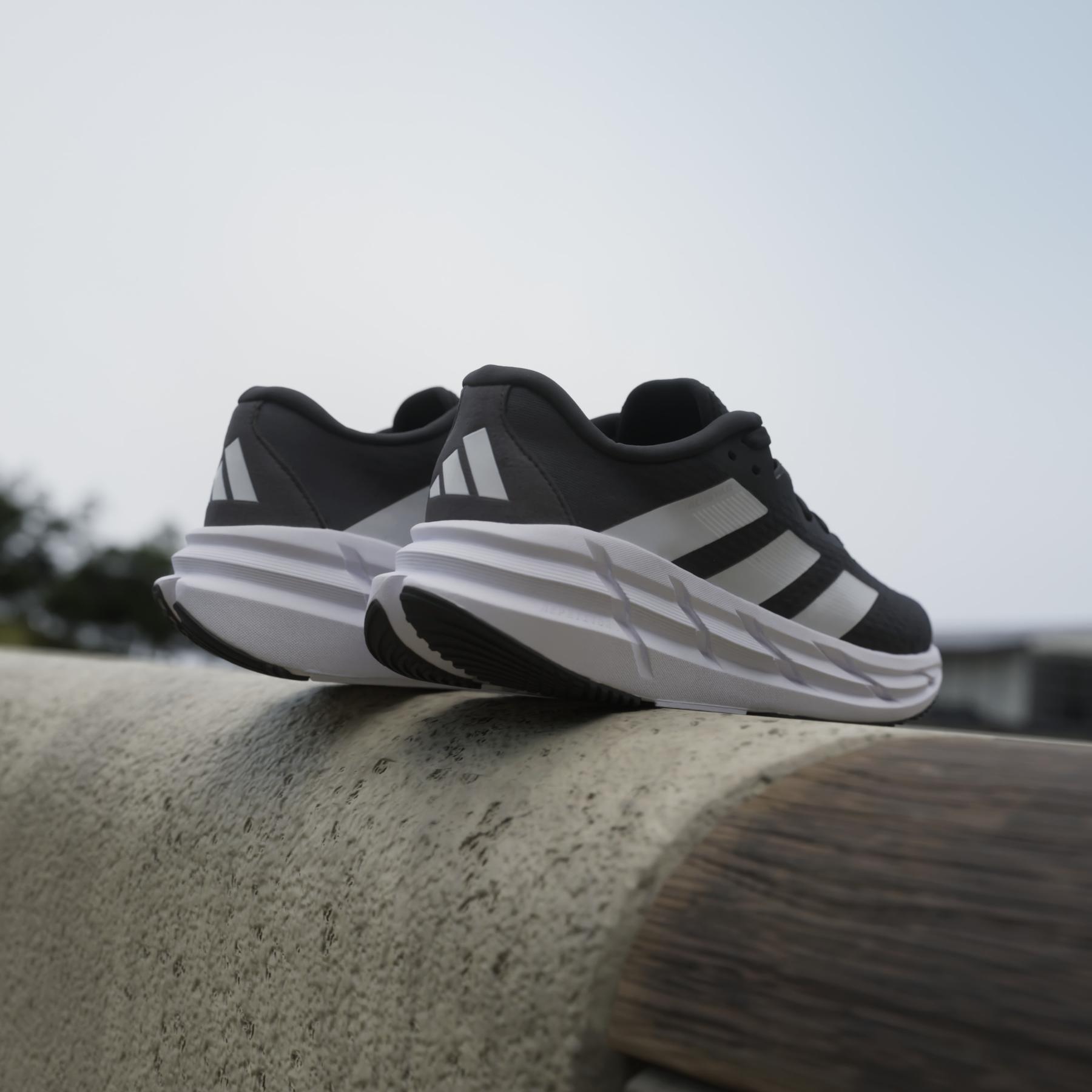product/a/d/adidas_id6161_21_footwear_photography_heromrktng_view_6.jpg
