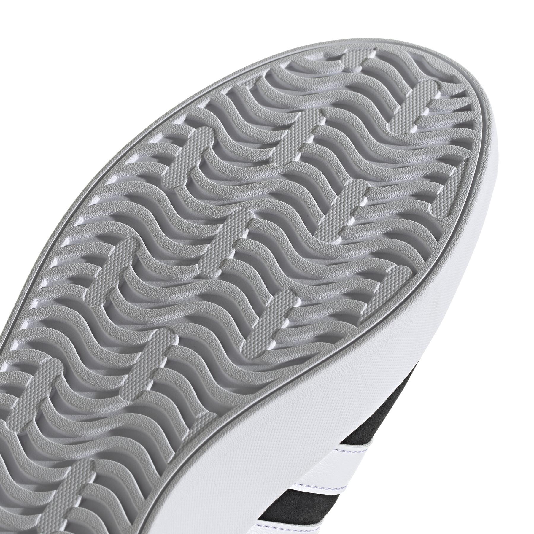 a/d/adidas_id6278_9_footwear_photography_detail_view_2_white.jpg