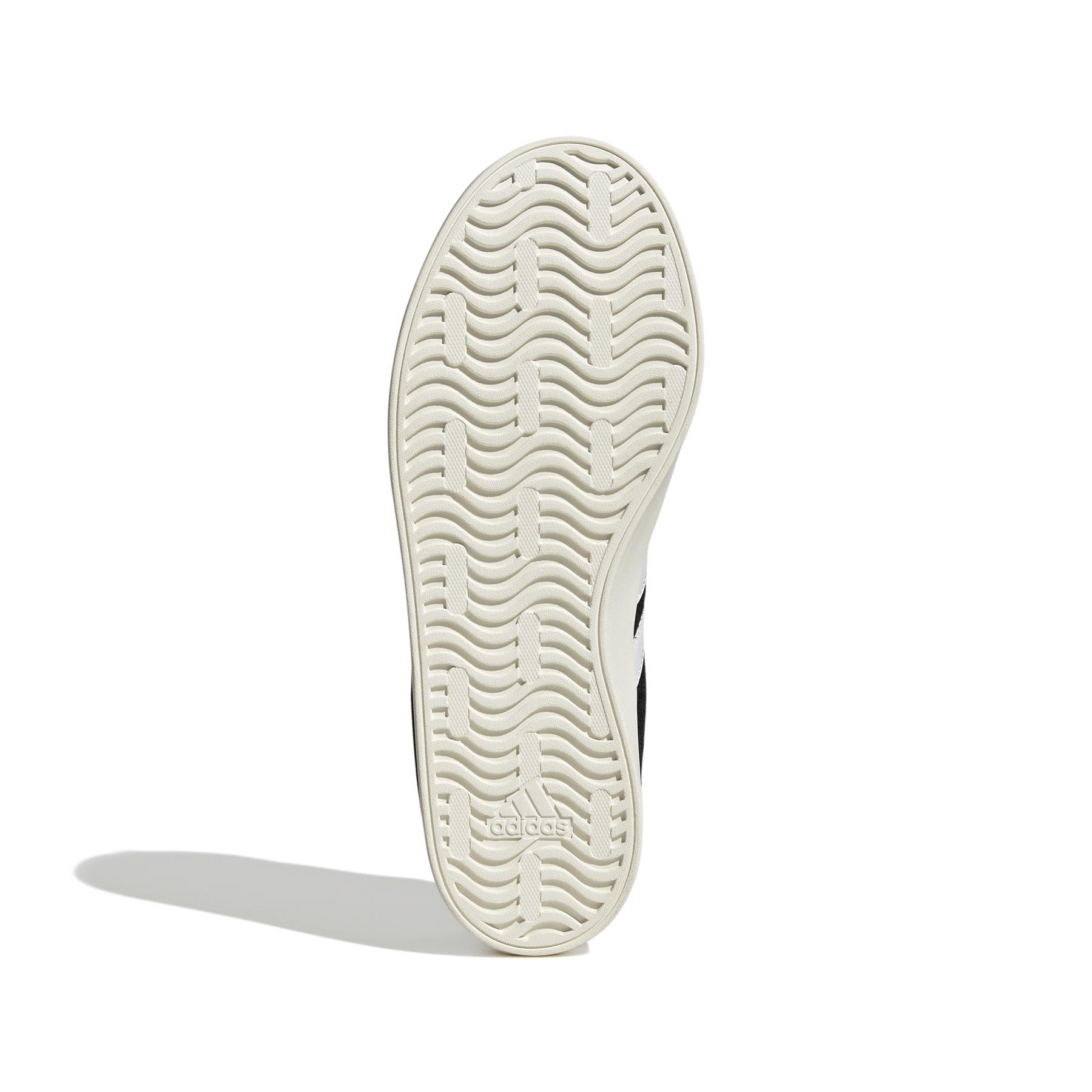a/d/adidas_id6279_4_footwear_photography_bottom_view_white.jpg