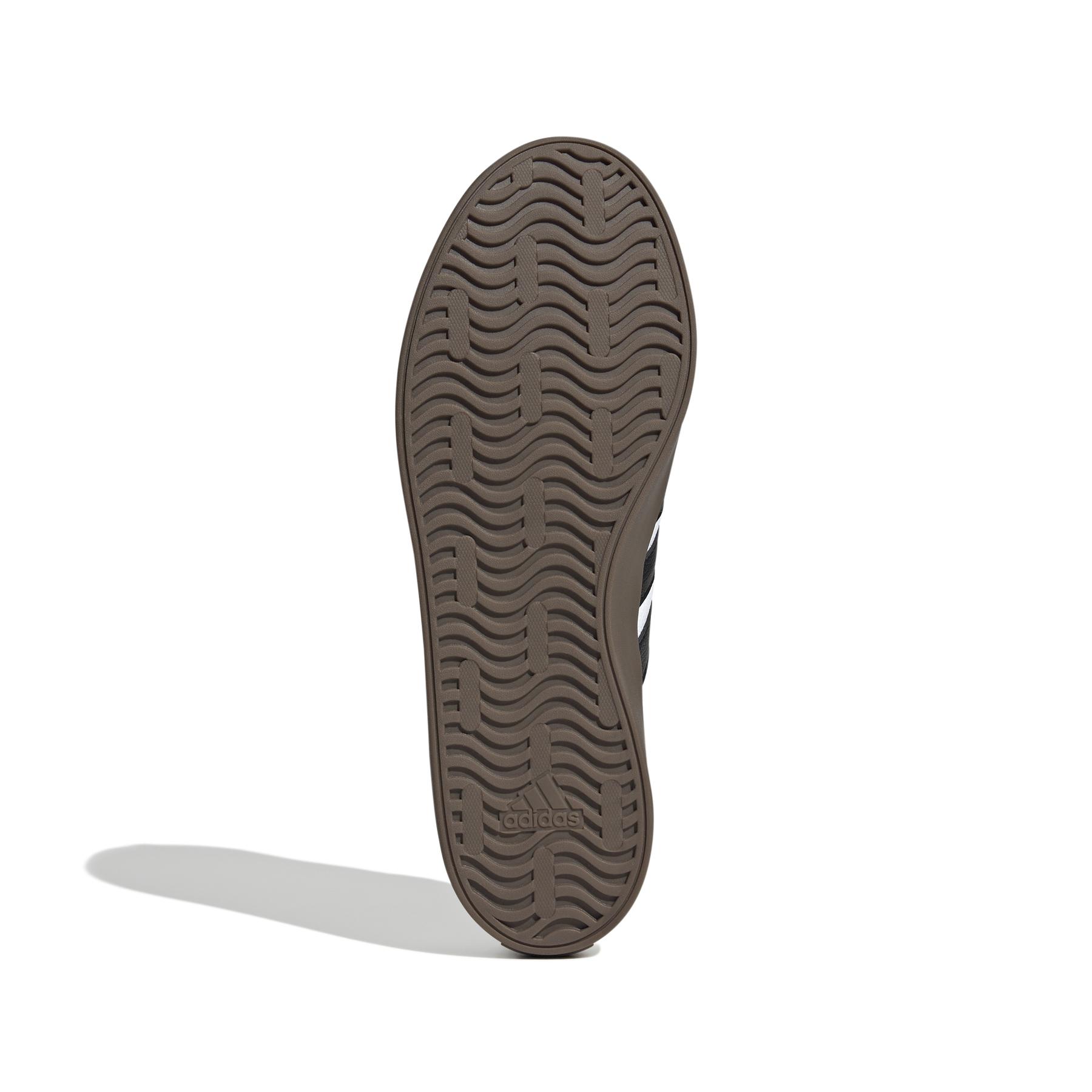 a/d/adidas_id6285_4_footwear_photography_bottom_view_white.jpg