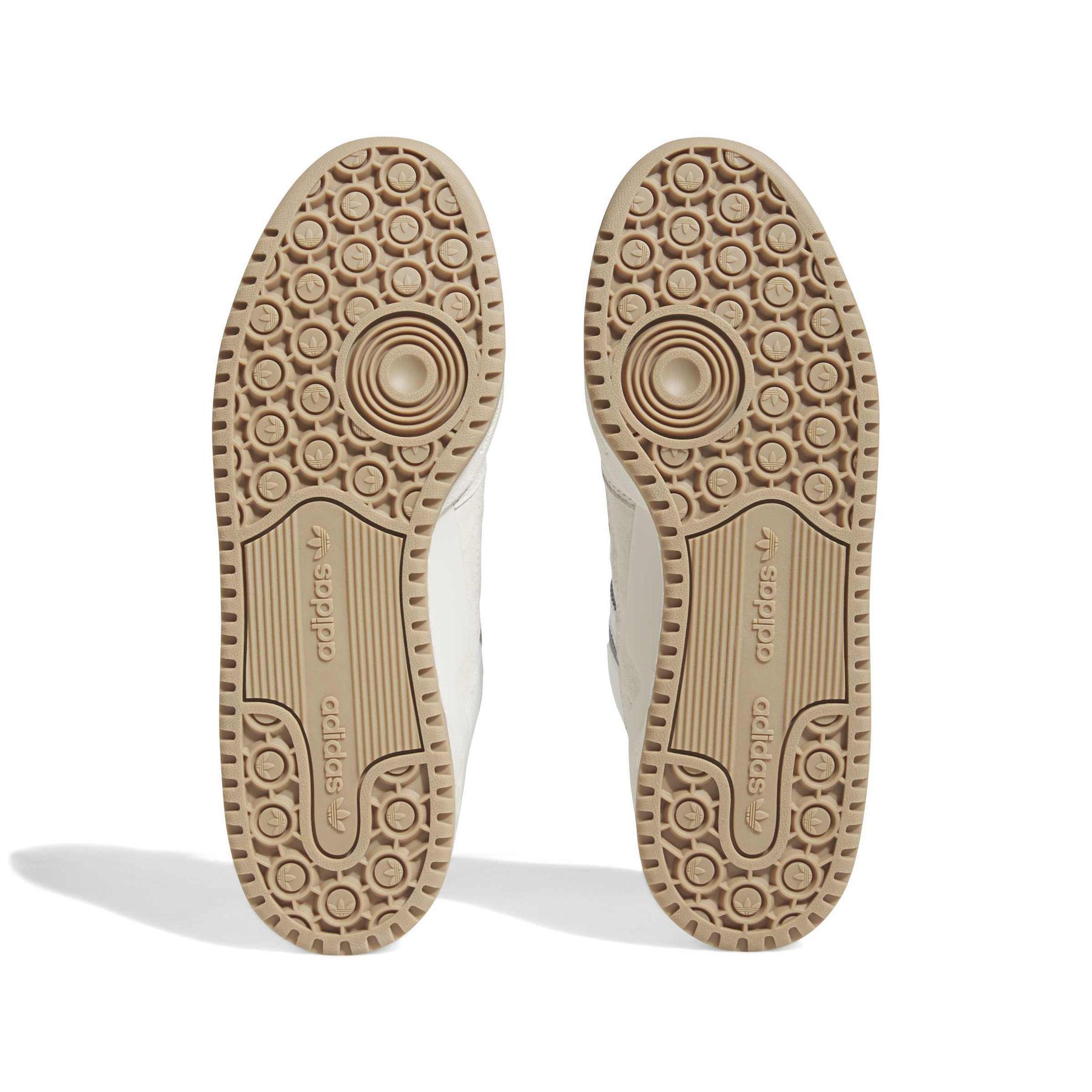 product/a/d/adidas_id6858_4_footwear_photography_bottom_view_white.jpg