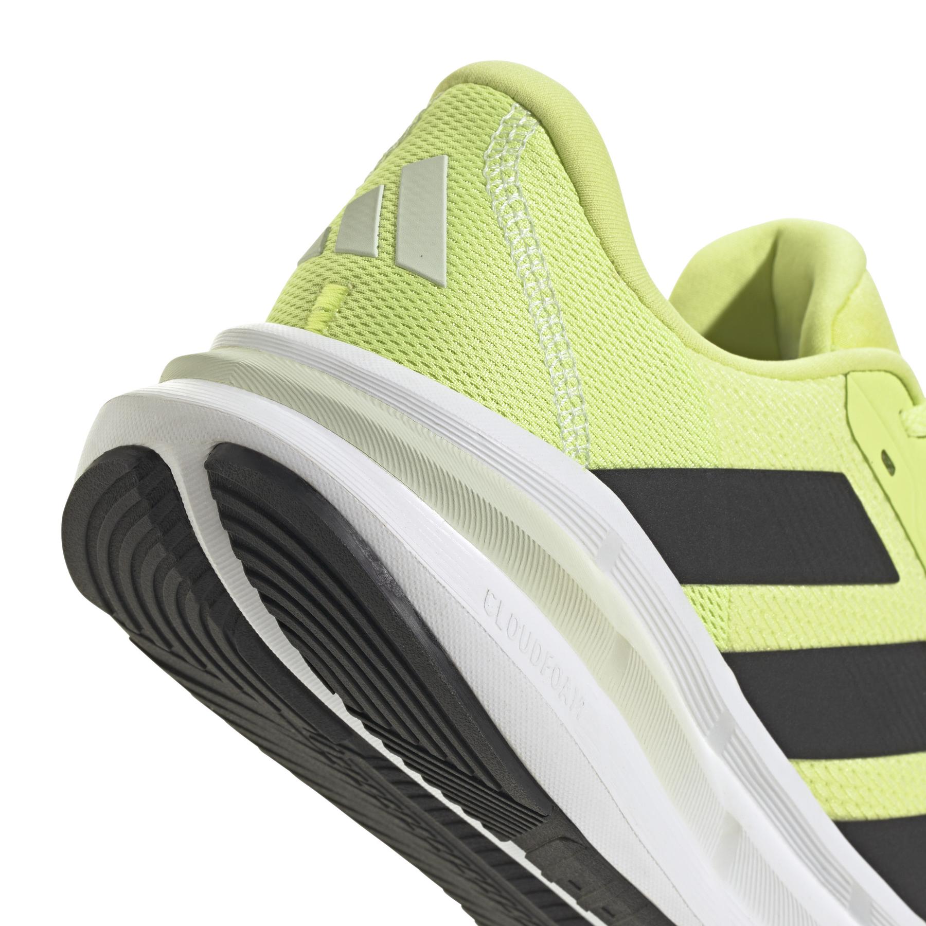 a/d/adidas_id8750_8_footwear_photography_detail_view_1_white.jpg