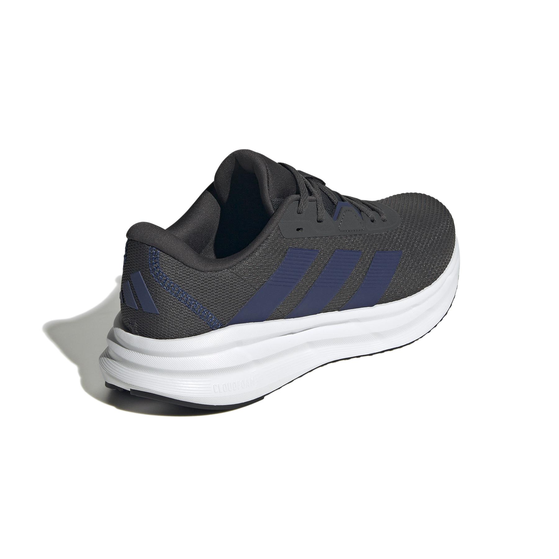 a/d/adidas_id8751_7_footwear_photography_back_lateral_top_view_white.jpg