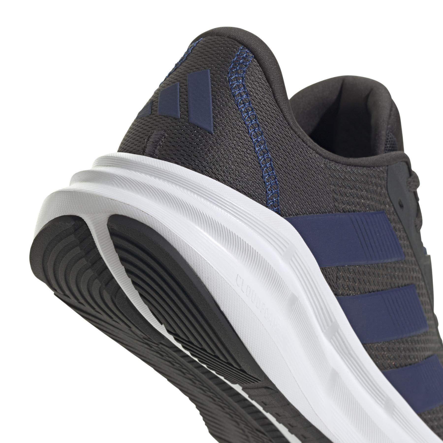 a/d/adidas_id8751_8_footwear_photography_detail_view_1_white.jpg