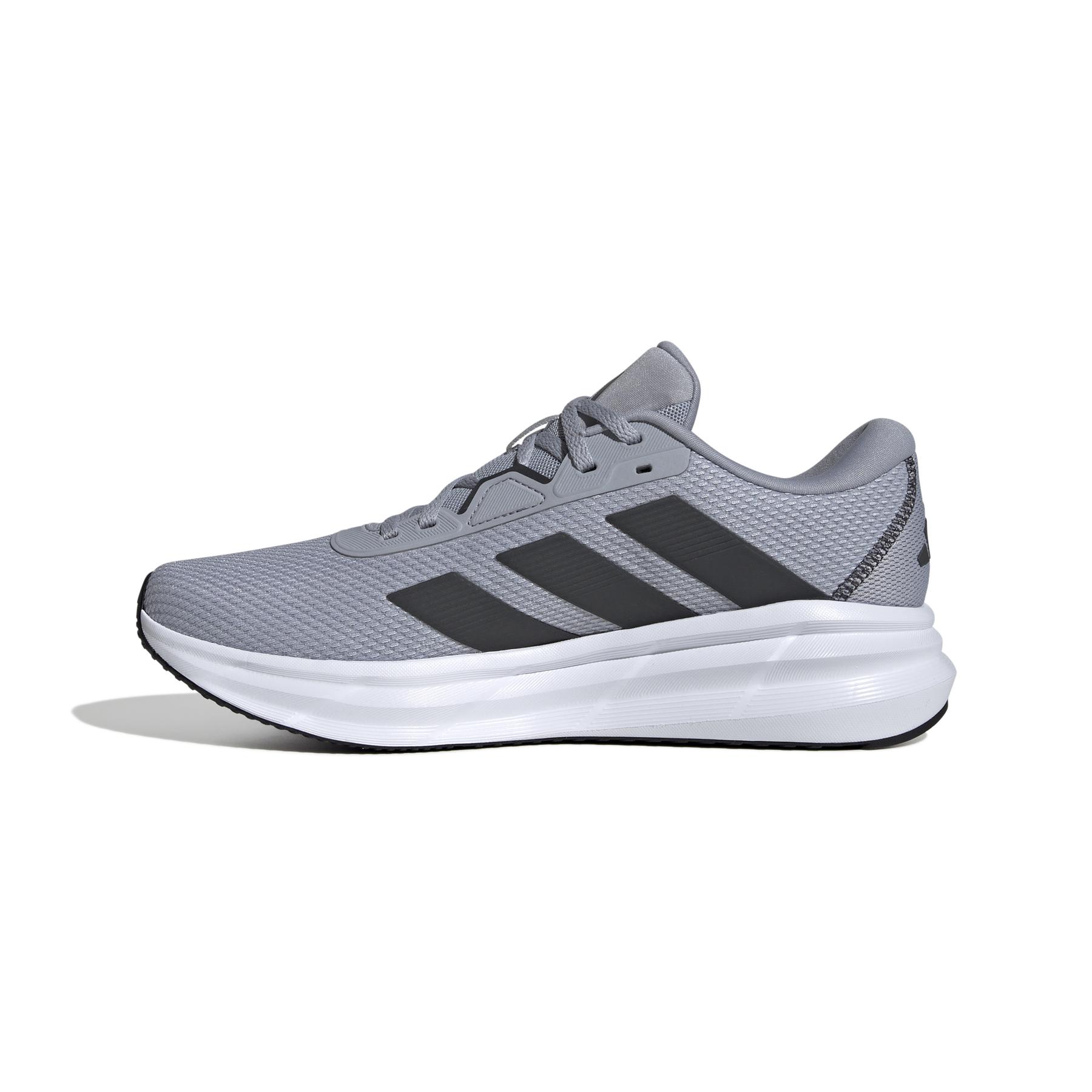 a/d/adidas_id8754_5_footwear_photography_side_medial_center_view_white.jpg