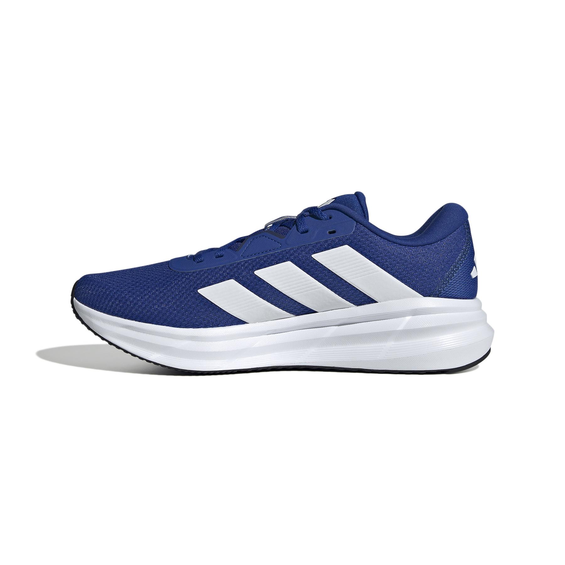 a/d/adidas_id8756_5_footwear_photography_side_medial_center_view_white.jpg