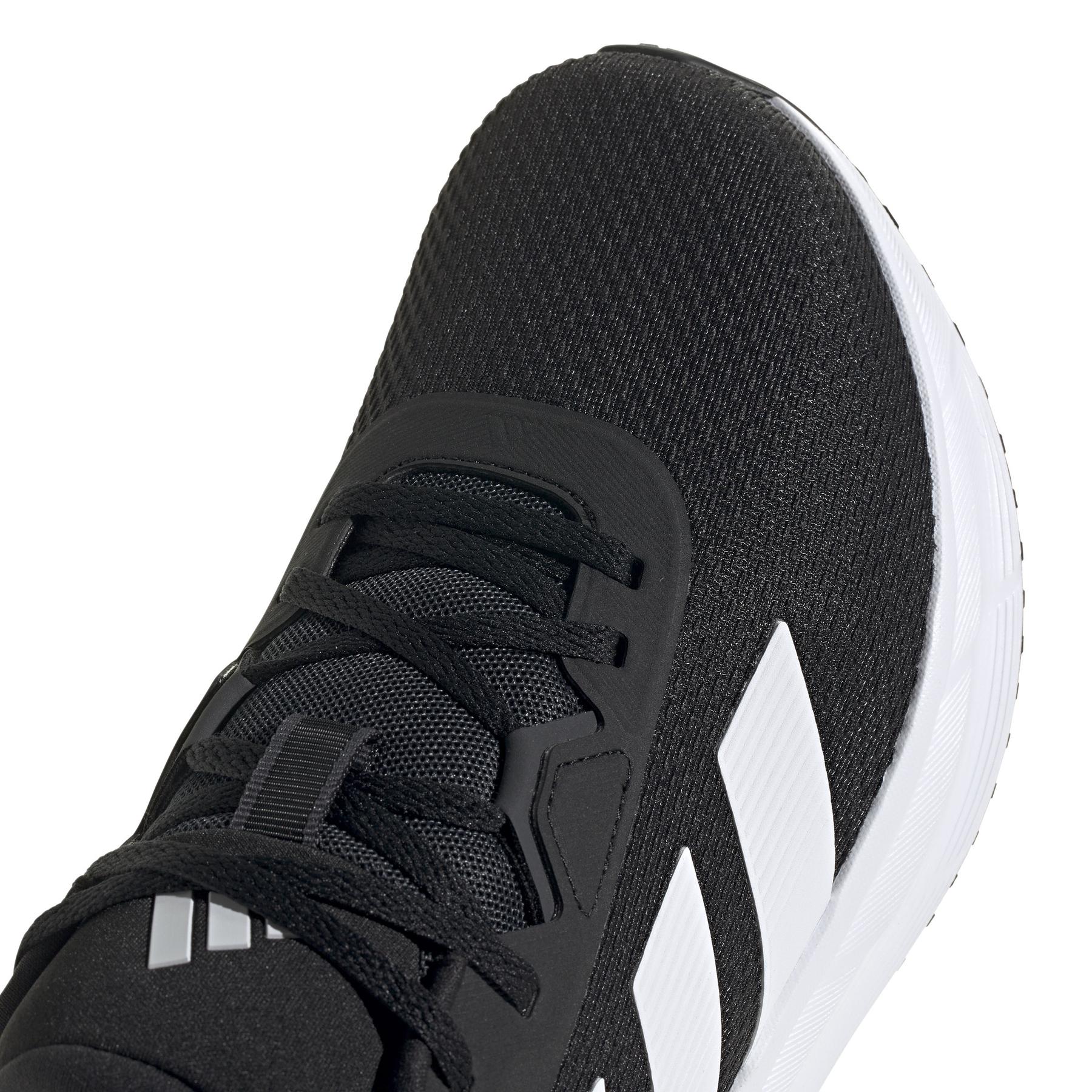 a/d/adidas_id8760_8_footwear_photography_detail_view_1_white.jpg