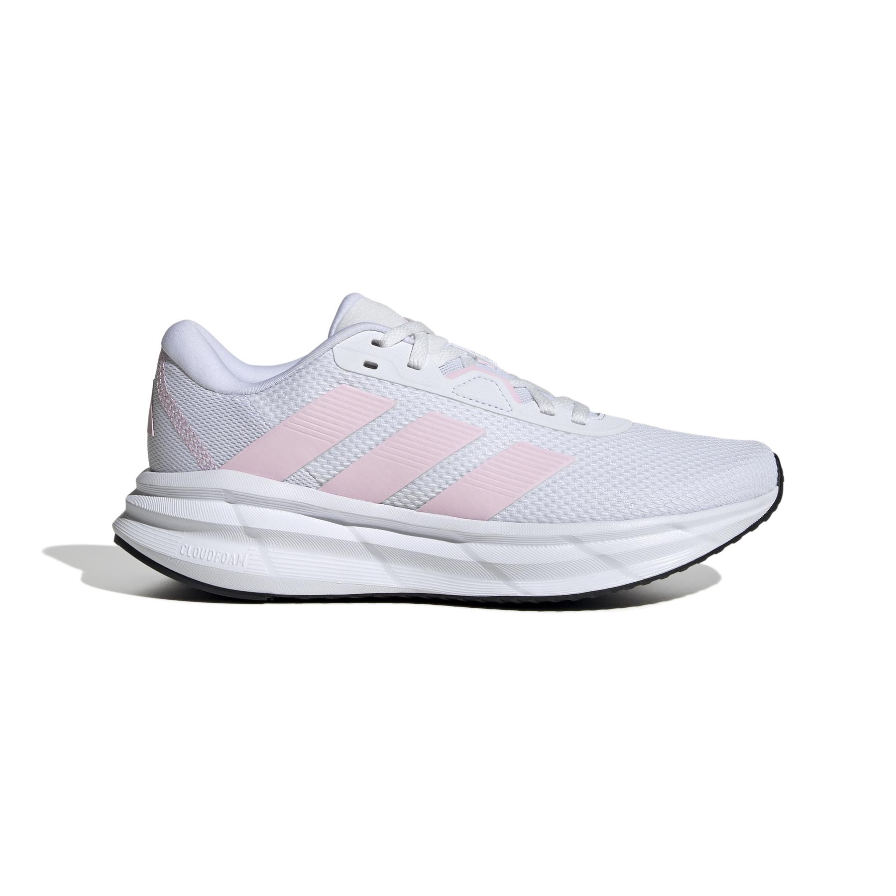 a/d/adidas_id8762_1_footwear_photography_side_lateral_center_view_white.jpg