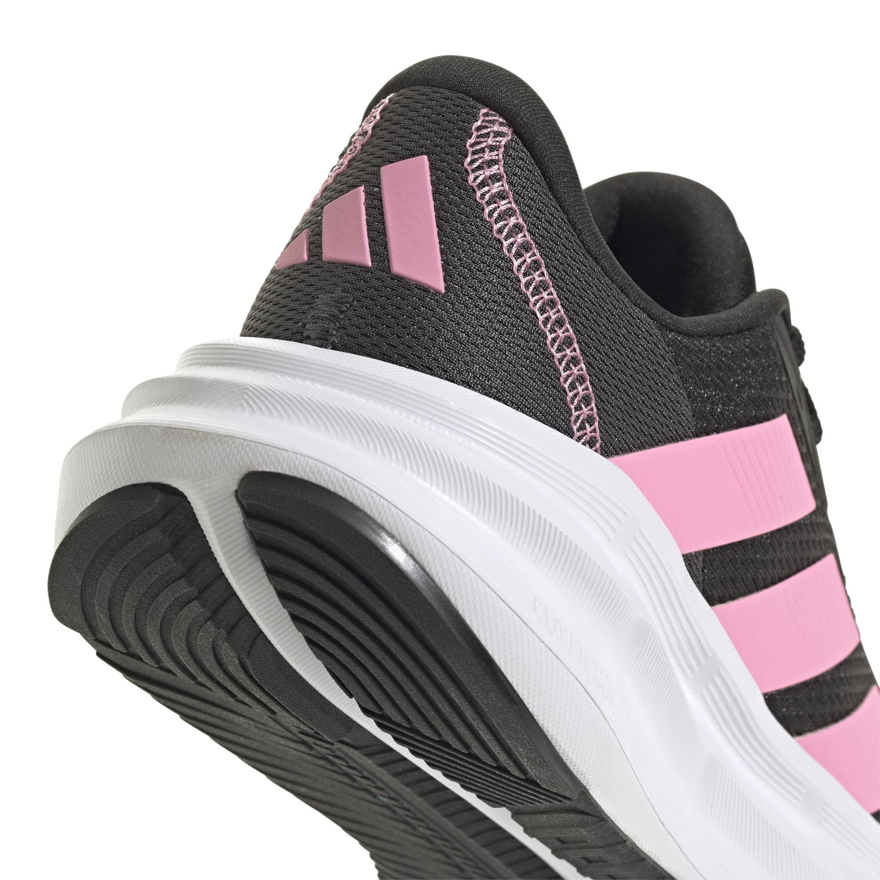 a/d/adidas_id8763_8_footwear_photography_detail_view_1_white.jpg