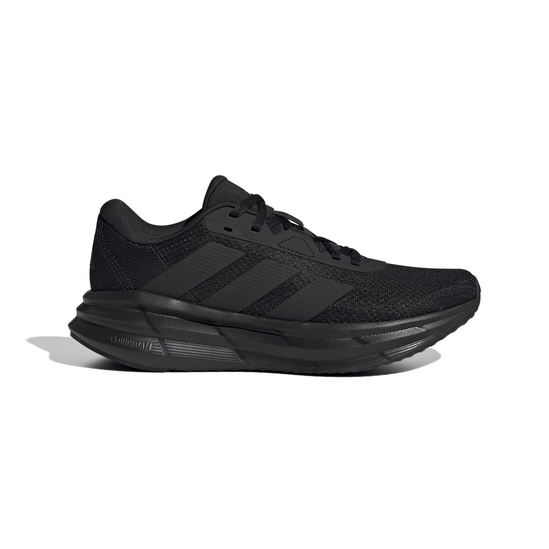 a/d/adidas_id8764_1_footwear_photography_side_lateral_center_view_white.jpg