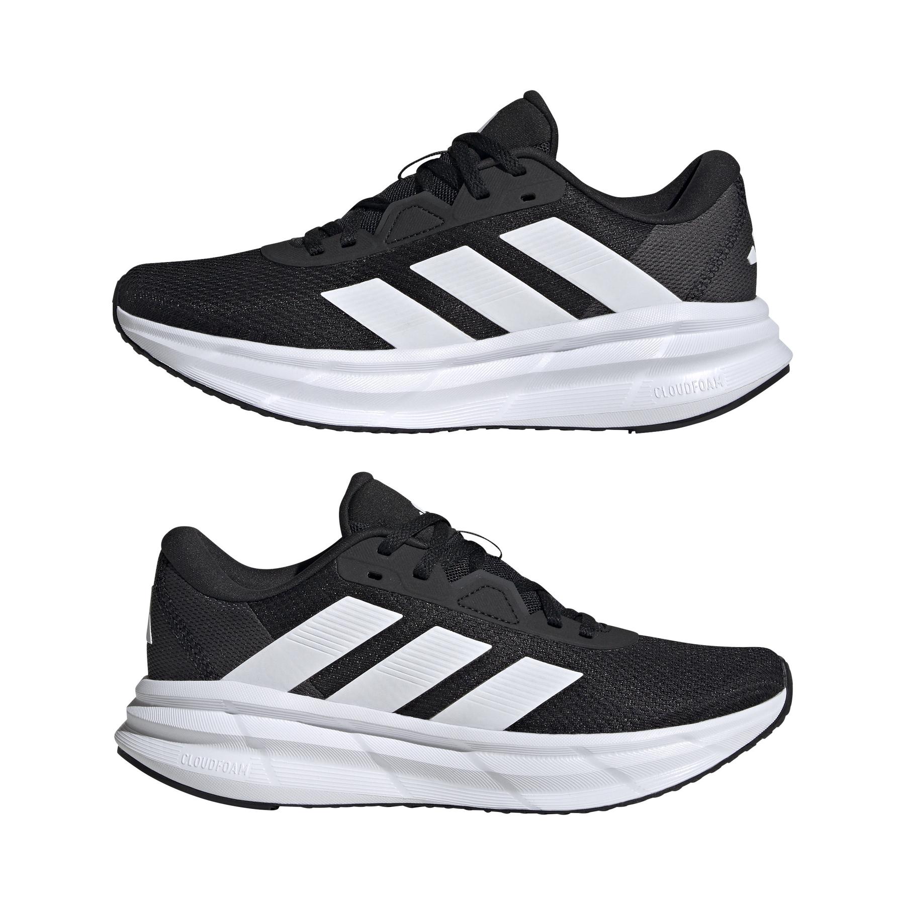 a/d/adidas_id8765_10_footwear_photography_mirrored_pair_view_white.jpg