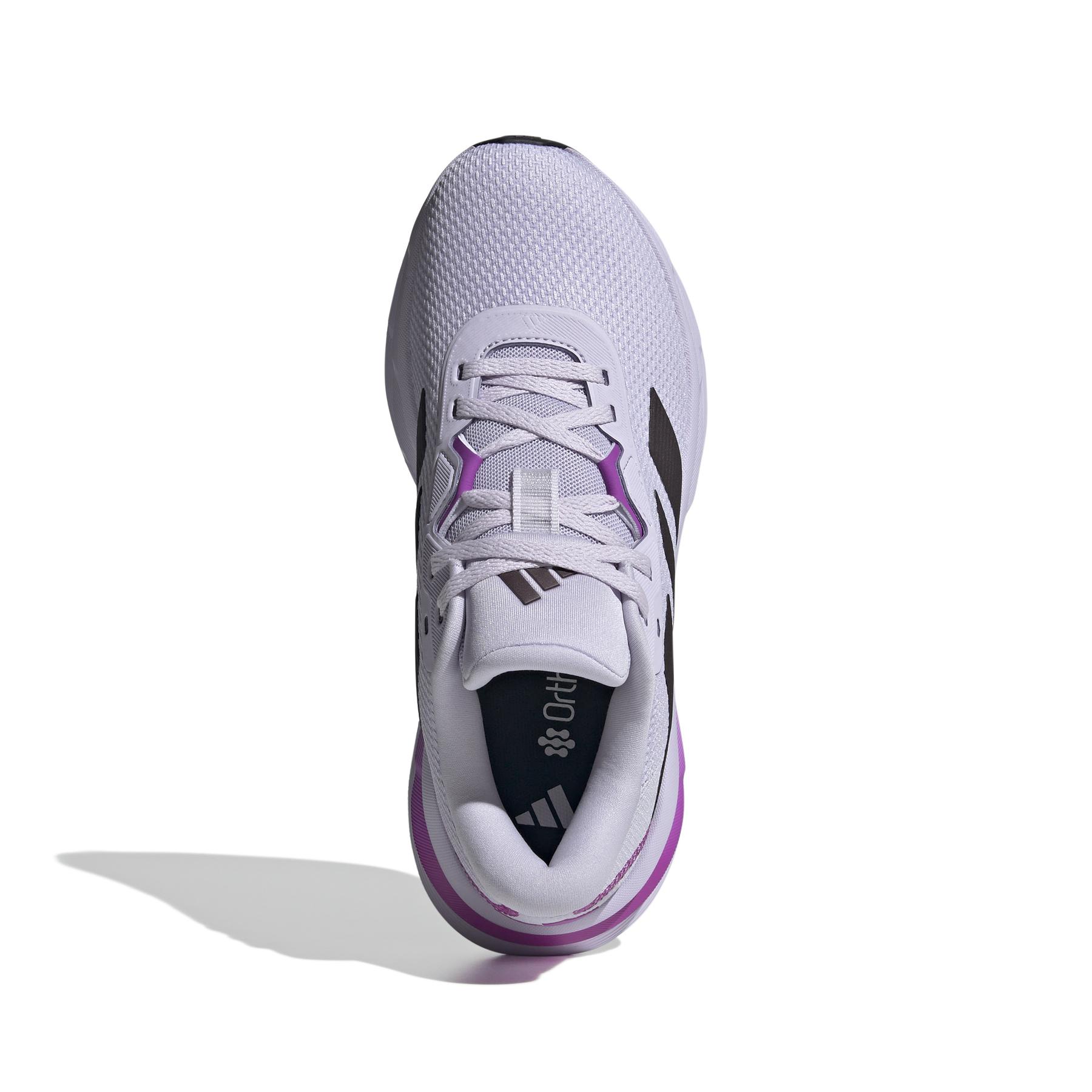 product/a/d/adidas_id8772_3_footwear_photography_top_portrait_view_white.jpg