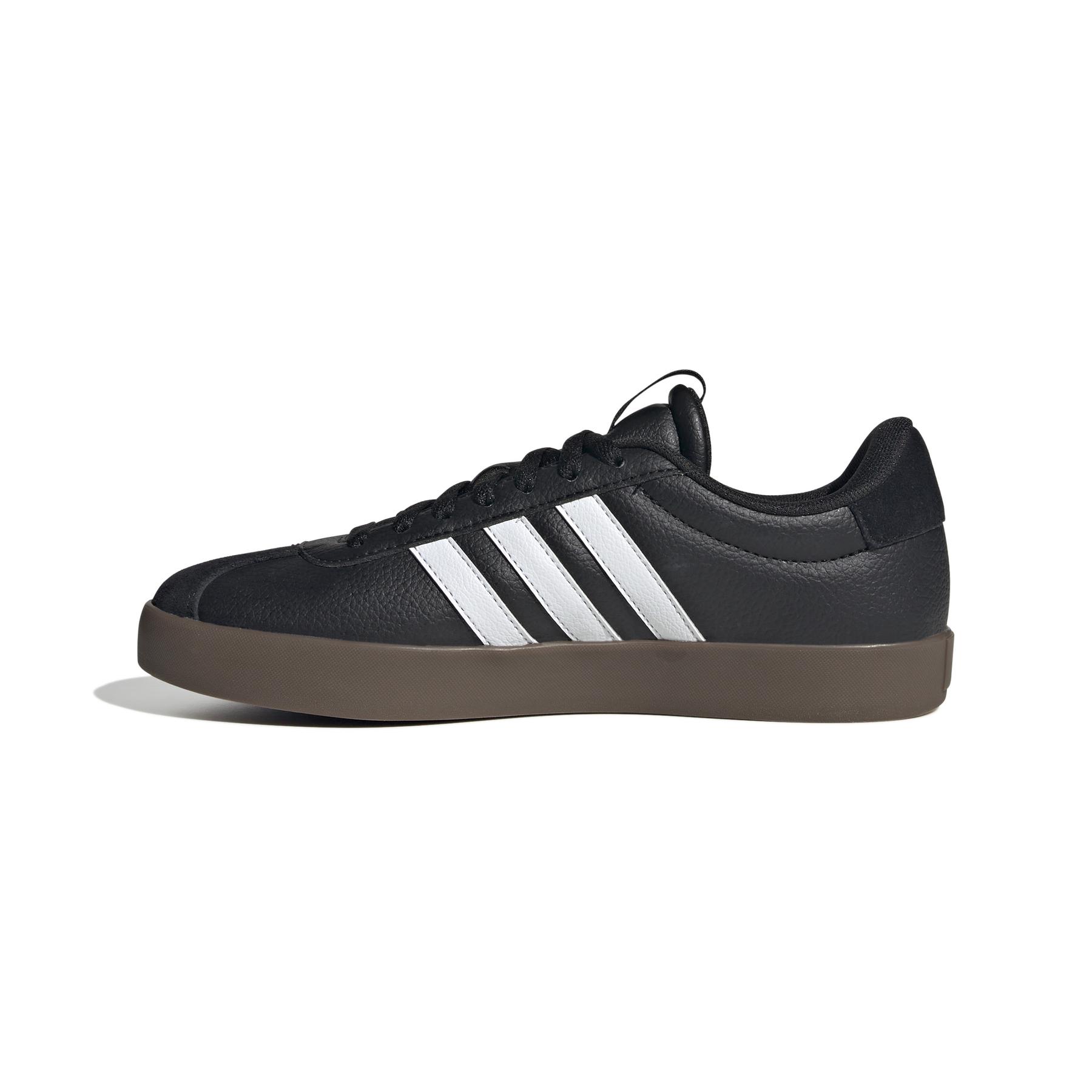 a/d/adidas_id8796_5_footwear_photography_side_medial_center_view_white-nw040724.jpg