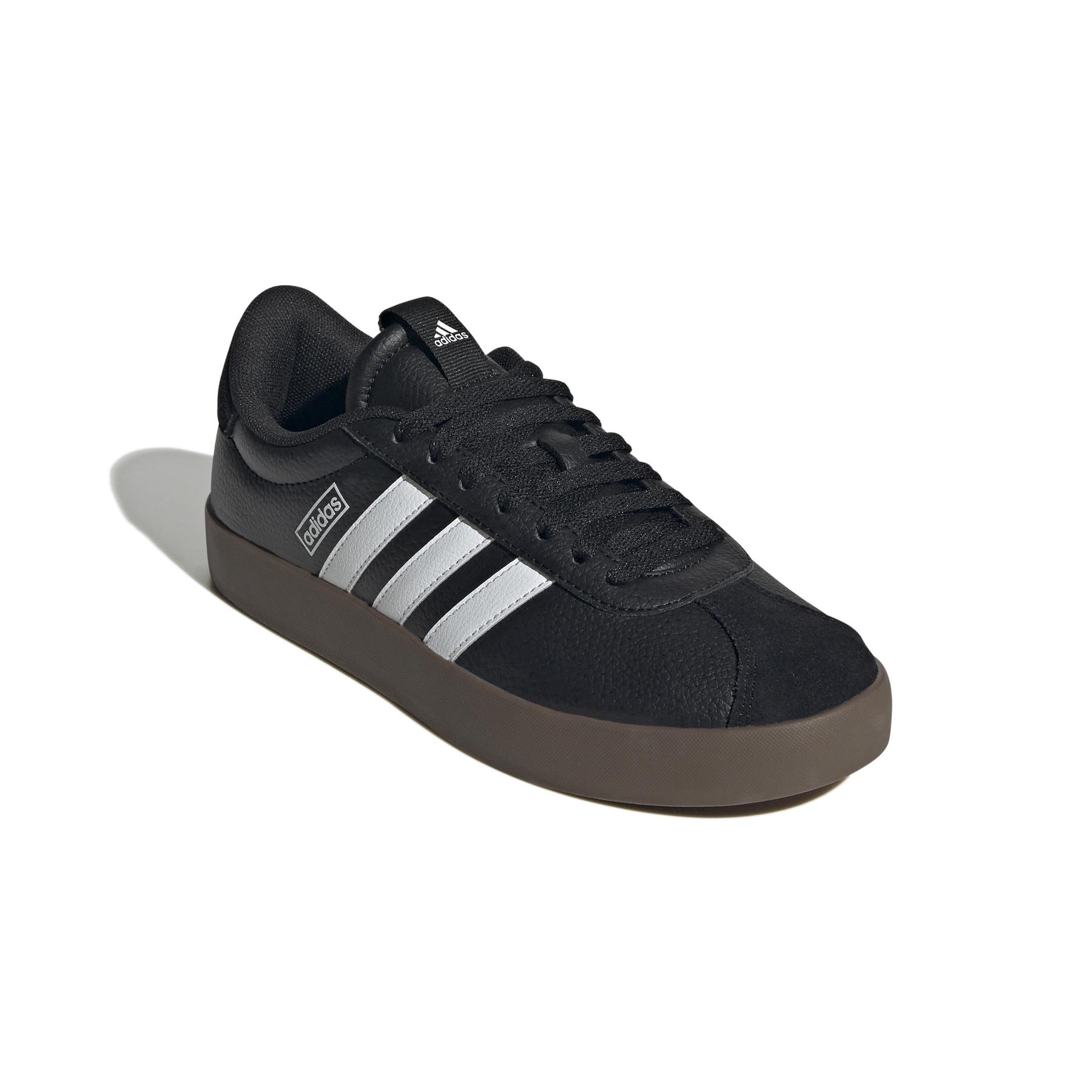 a/d/adidas_id8796_6_footwear_photography_front_lateral_top_view_white-nw040724.jpg