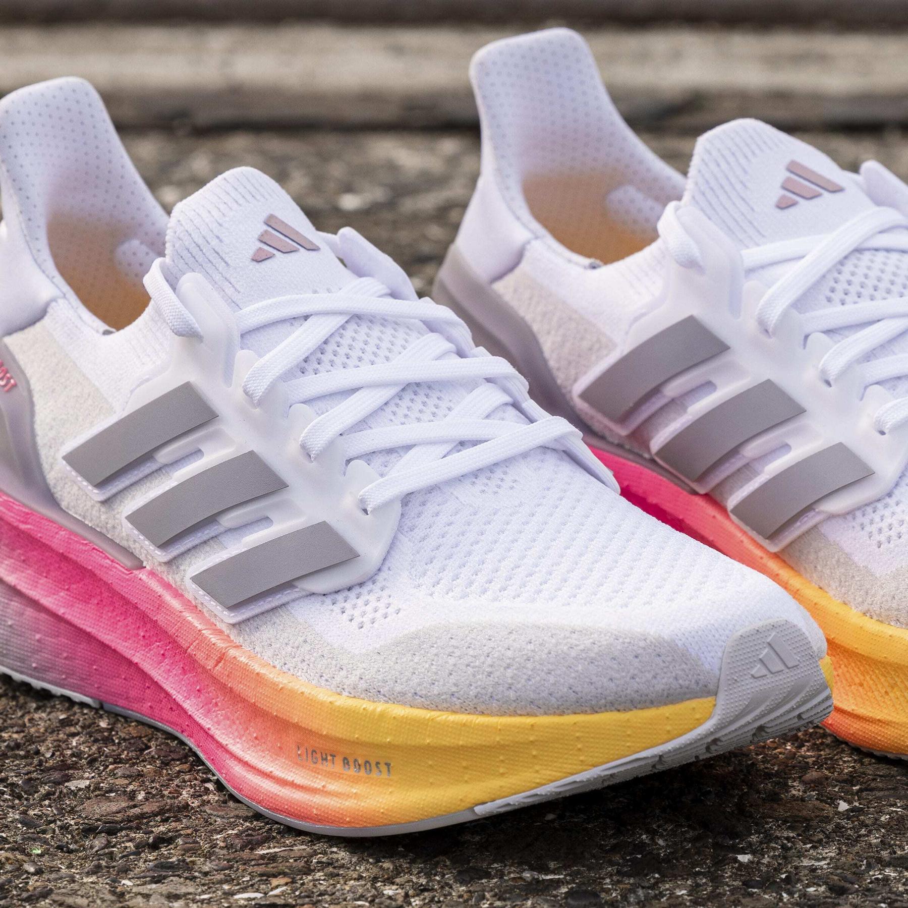 product/a/d/adidas_id8810_31_footwear_photography_heromrktng_view_6-nw091625.jpg