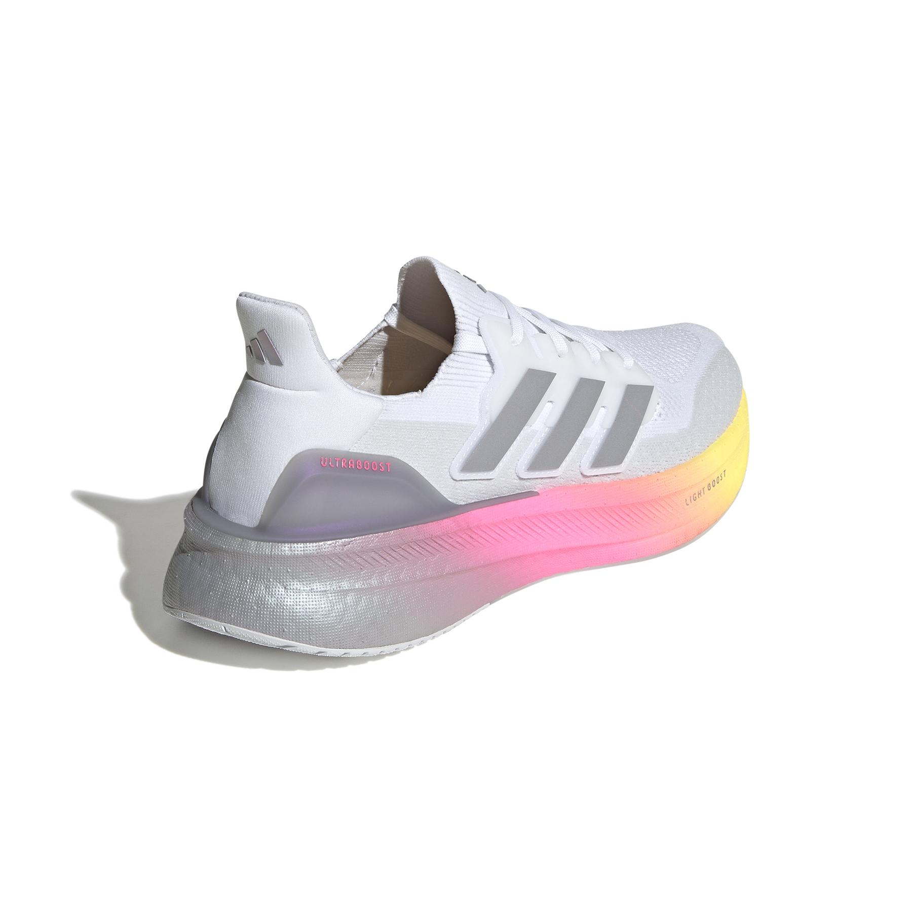 a/d/adidas_id8810_7_footwear_photography_back_lateral_top_view_white.jpg