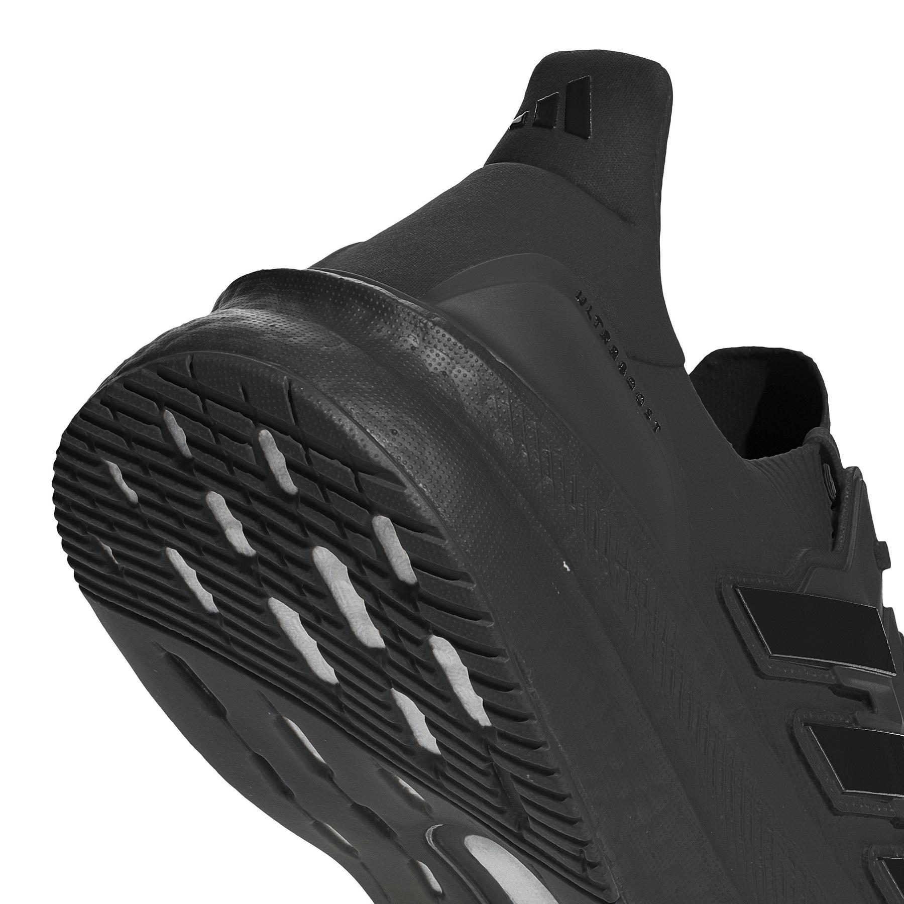 a/d/adidas_id8812_9_footwear_photography_detail_view_2_white.jpg