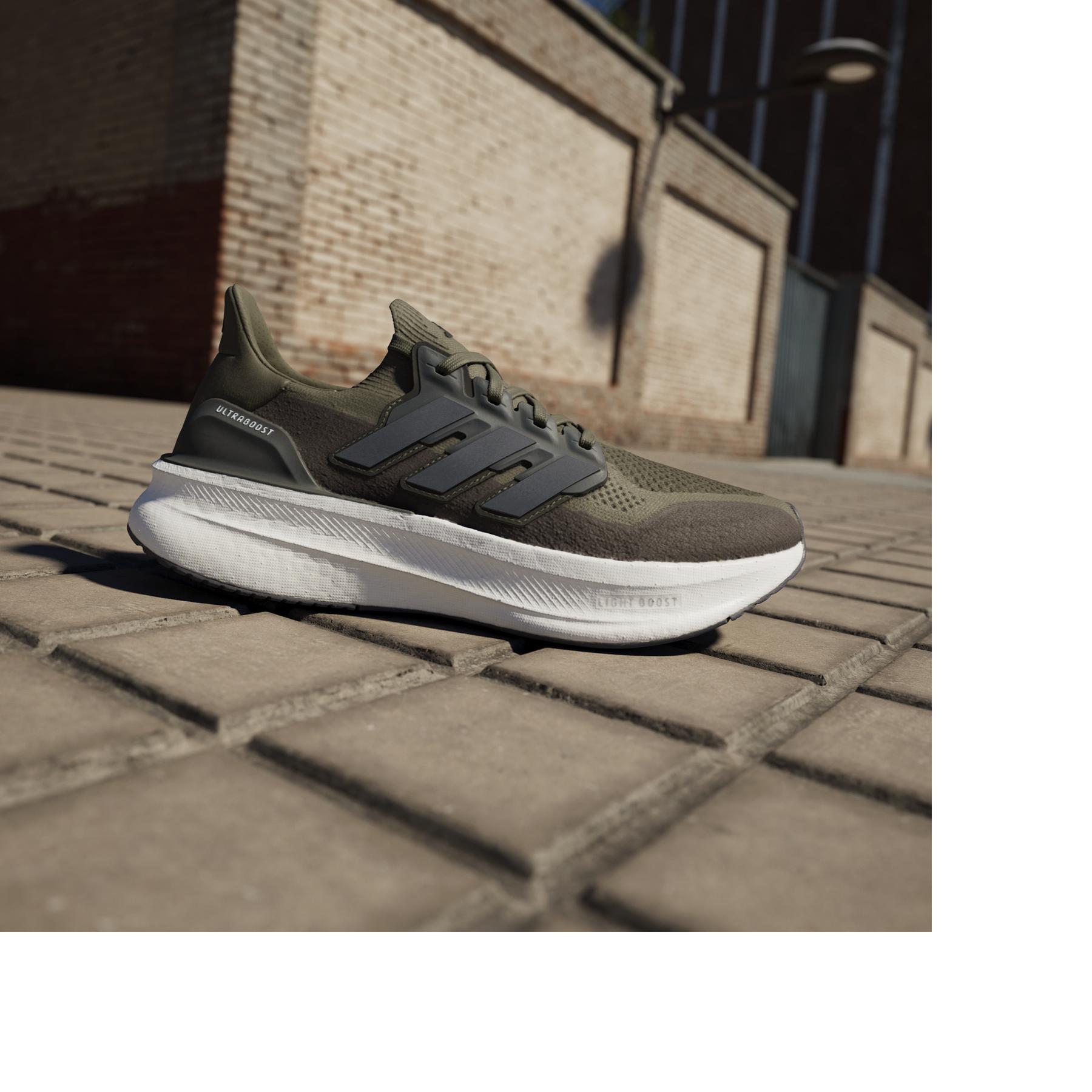 a/d/adidas_id8815_16_footwear_photography_heromrktng_view_3.jpg