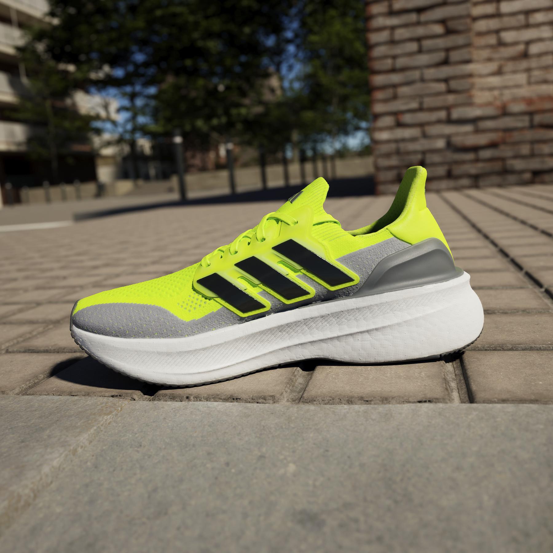 a/d/adidas_id8819_18_footwear_photography_heromrktng_view_7.jpg