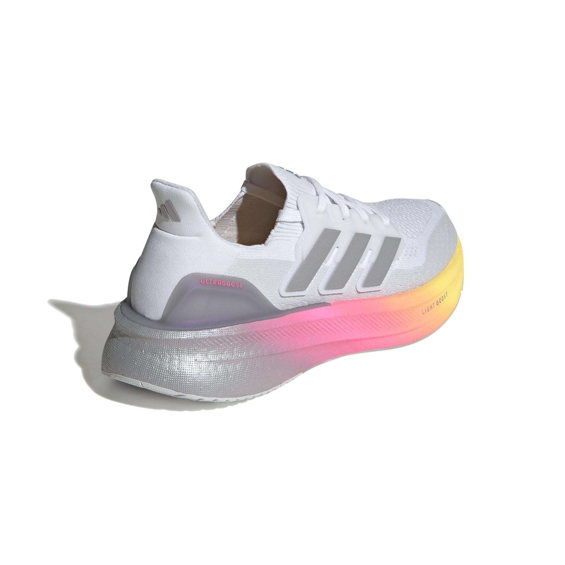 a/d/adidas_id8840_7_footwear_photography_back_lateral_top_view_white.jpg