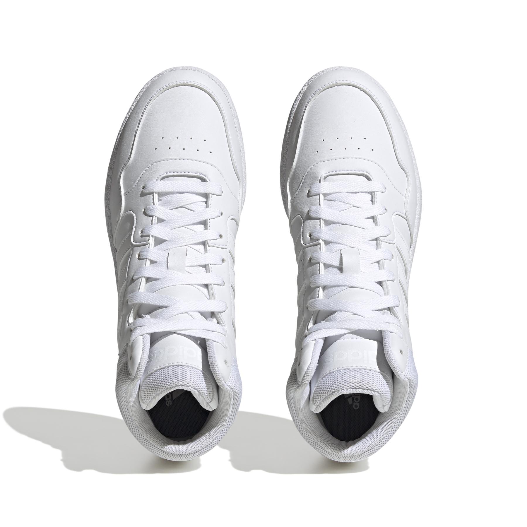 product/a/d/adidas_id9838_3_footwear_photography_top_portrait_view_white-030824x.jpg