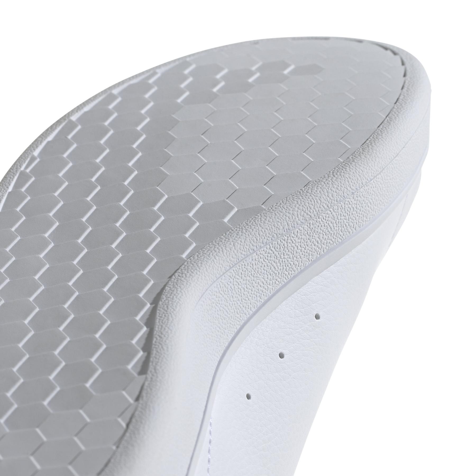 a/d/adidas_ie0927_9_footwear_photography_detail_view_2_white-nw052424.jpg