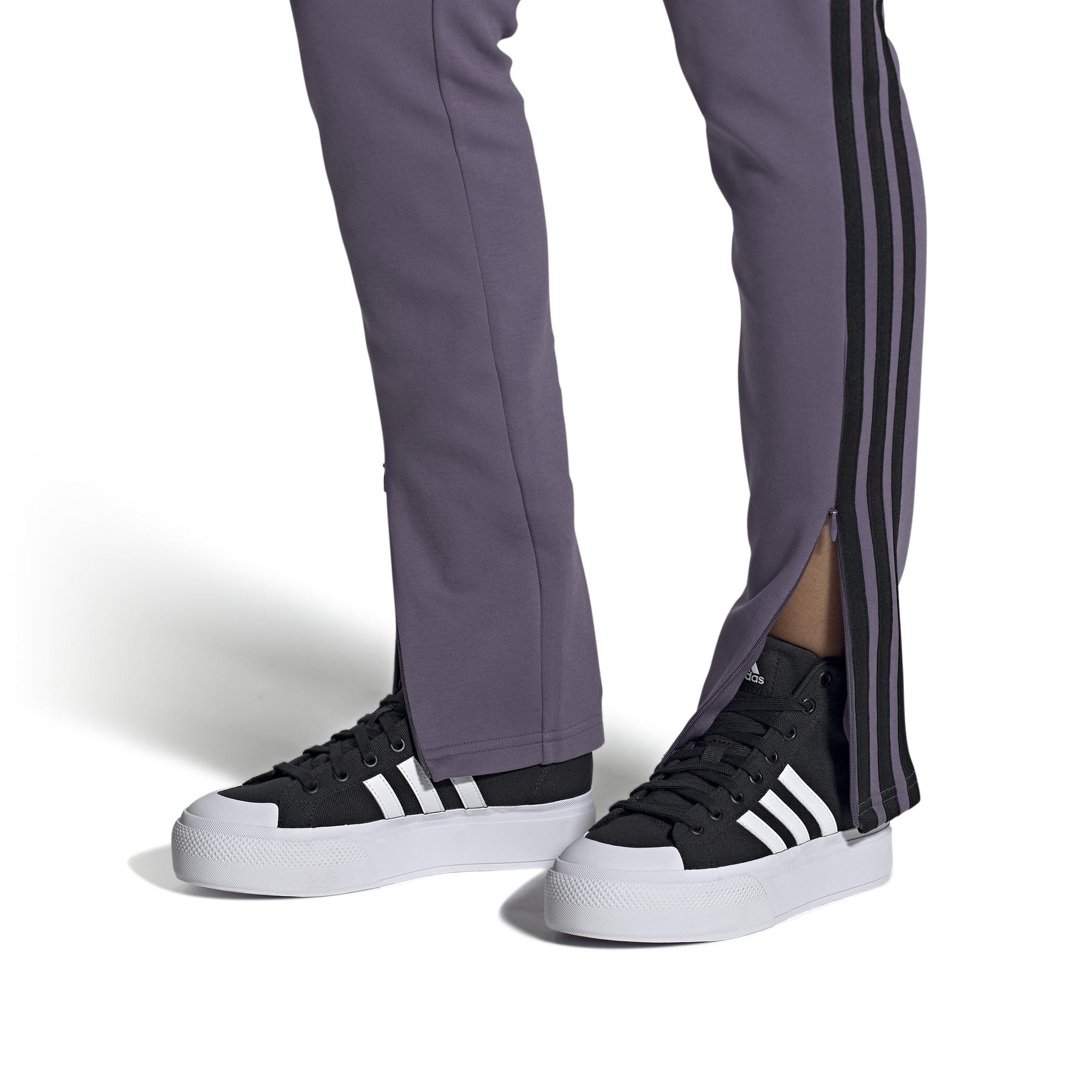 product/a/d/adidas_ie2317_11_footwear_on_model_front_view_white.jpg