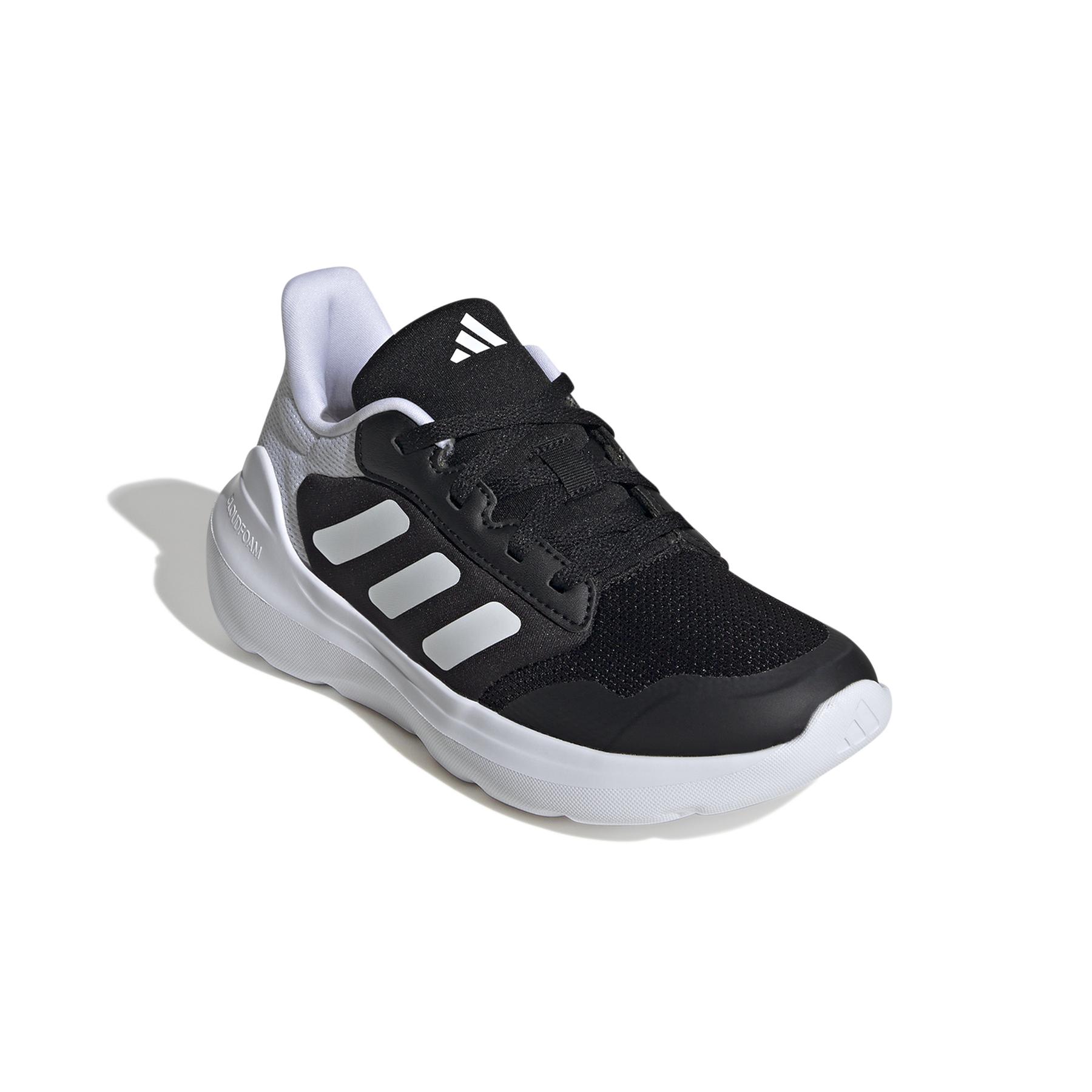 product/a/d/adidas_ie3544_6_footwear_photography_front_lateral_top_view_white.jpg