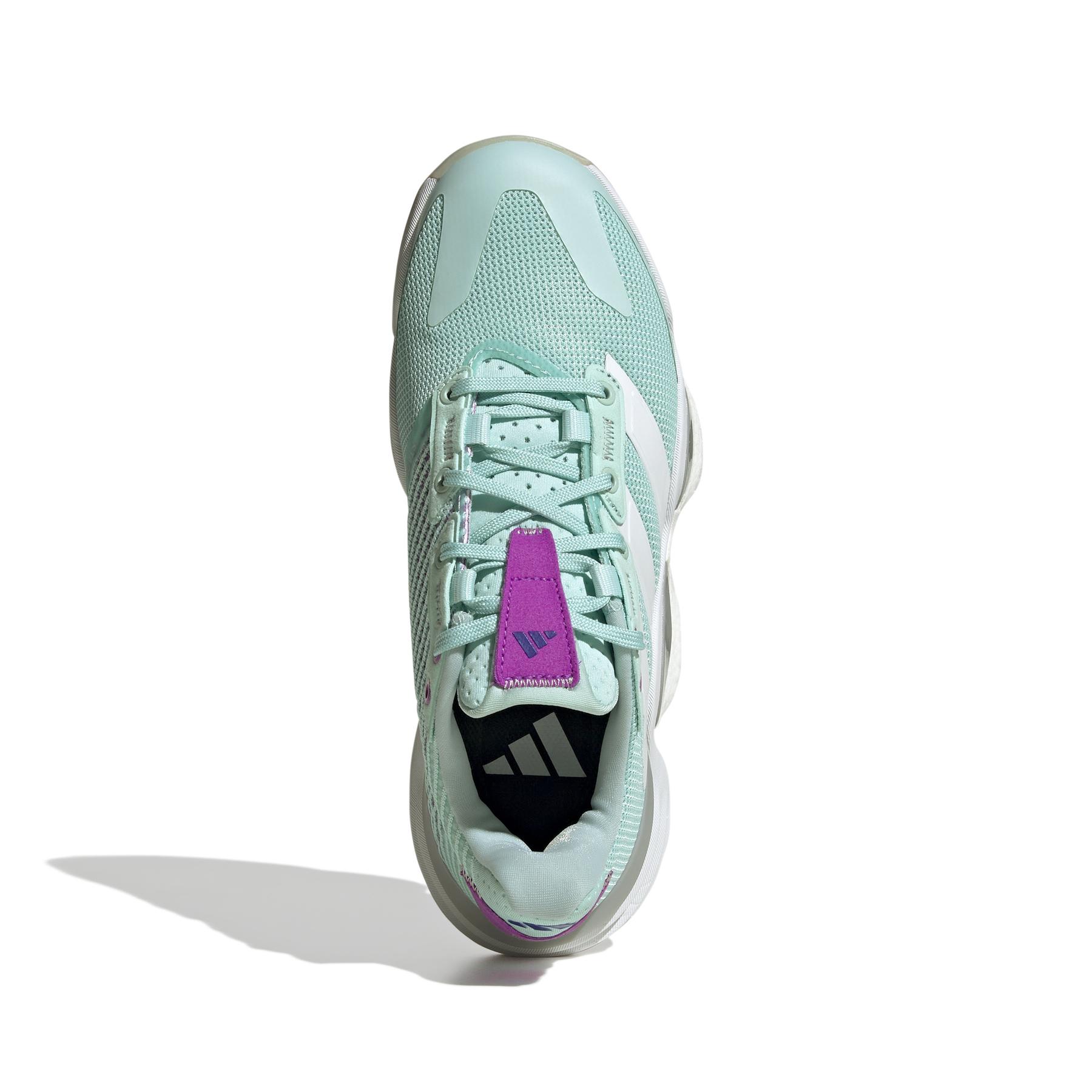 product/a/d/adidas_ie3586_3_footwear_photography_top_portrait_view_white-nw071524.jpg
