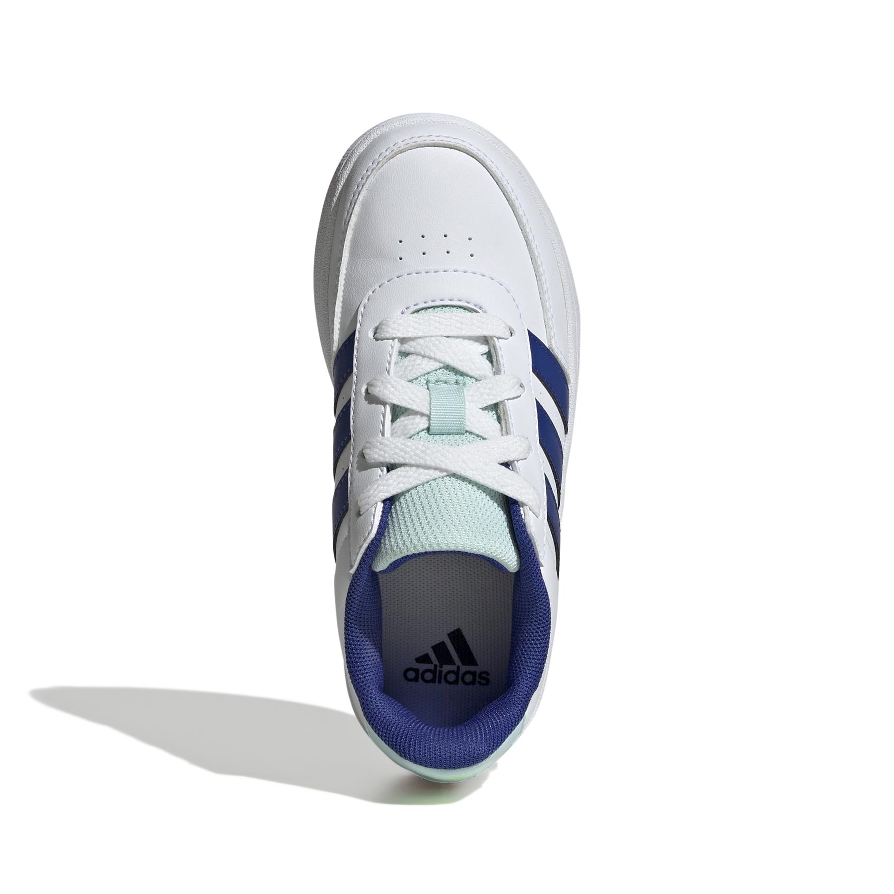 product/a/d/adidas_ie3788_3_footwear_photography_top_portrait_view_white.jpg