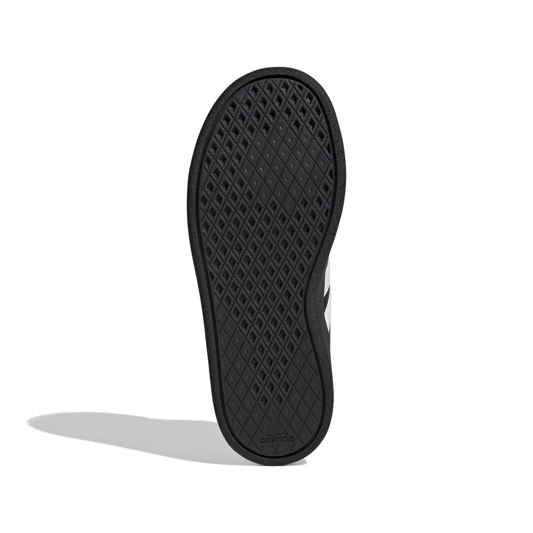 product/a/d/adidas_ie3793_4_footwear_photography_bottom_view_white.jpg