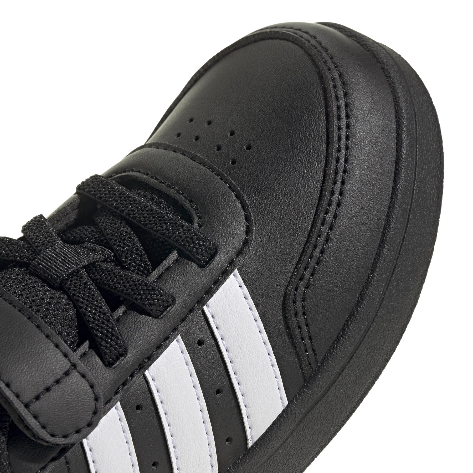 product/a/d/adidas_ie3793_8_footwear_photography_detail_view_1_white.jpg