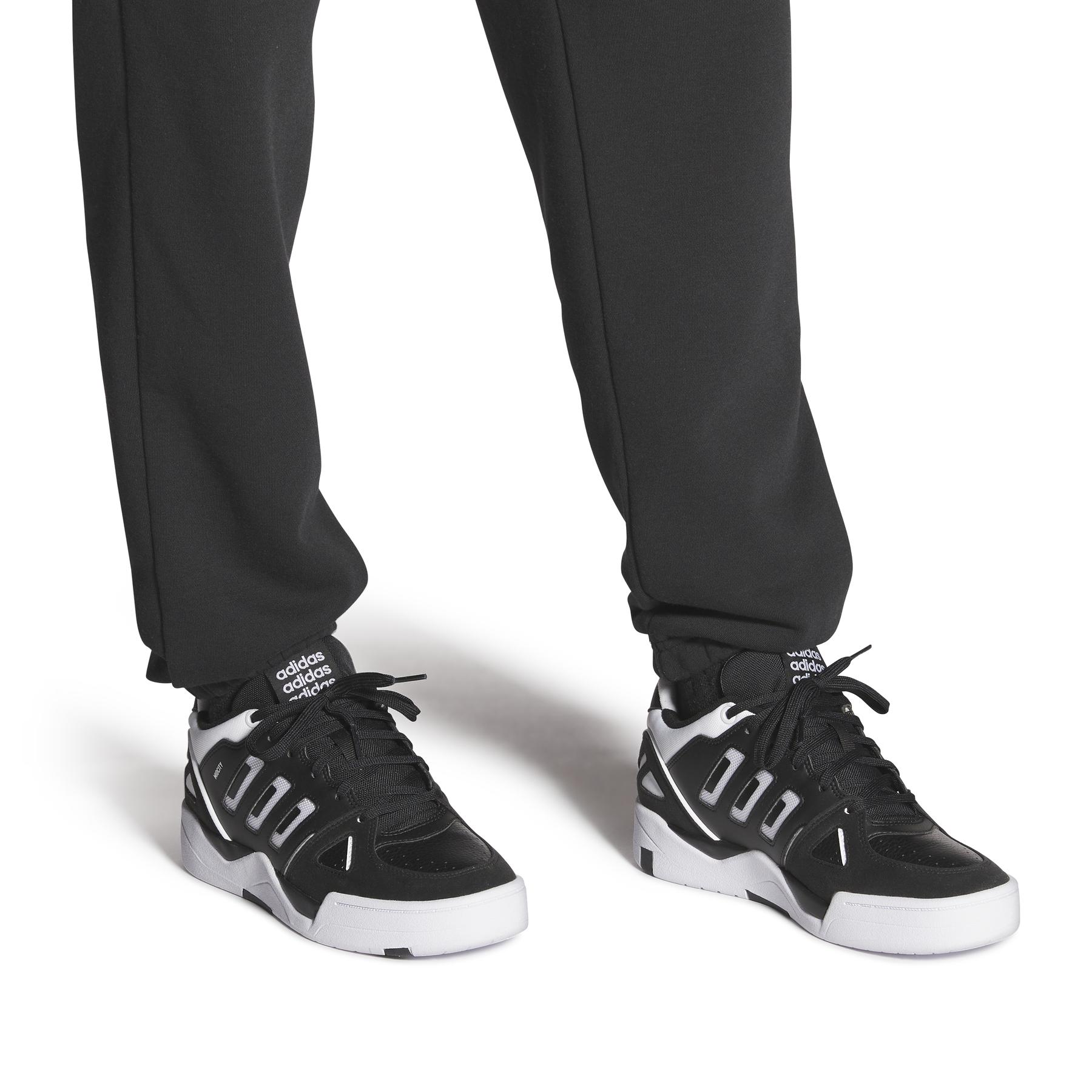 product/a/d/adidas_ie4518_10_footwear_on_model_front_view_white.jpg