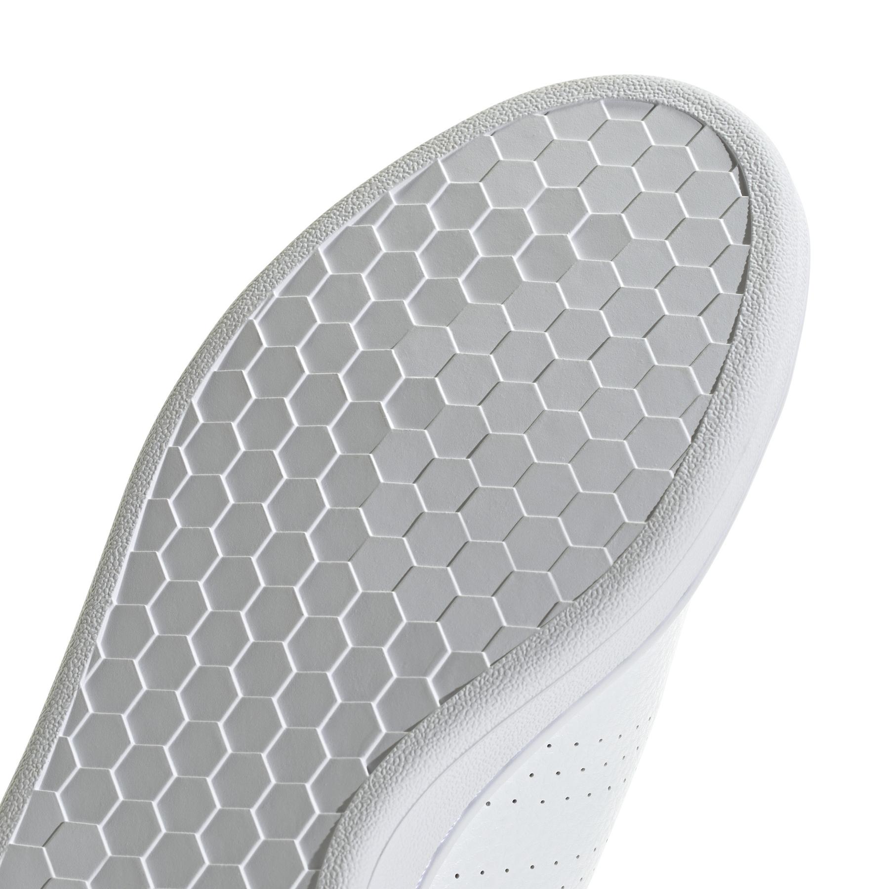 product/a/d/adidas_ie5241_10_footwear_photography_detail_view_3_white.jpg